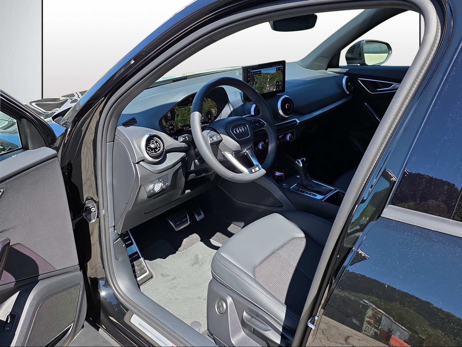 AUDI Q2 40 TFSI S line Attraction quattro S-tronic-image-5