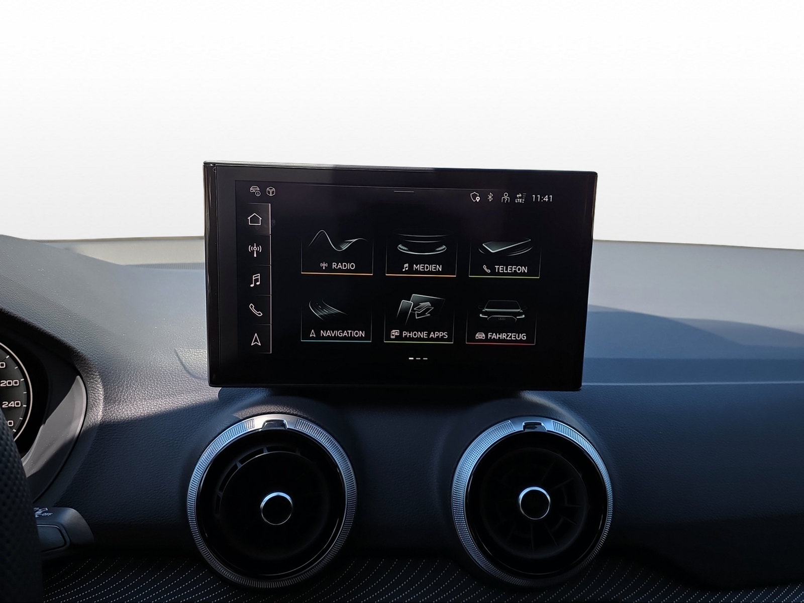 AUDI Q2 40 TFSI S line Attraction quattro S-tronic-image-8