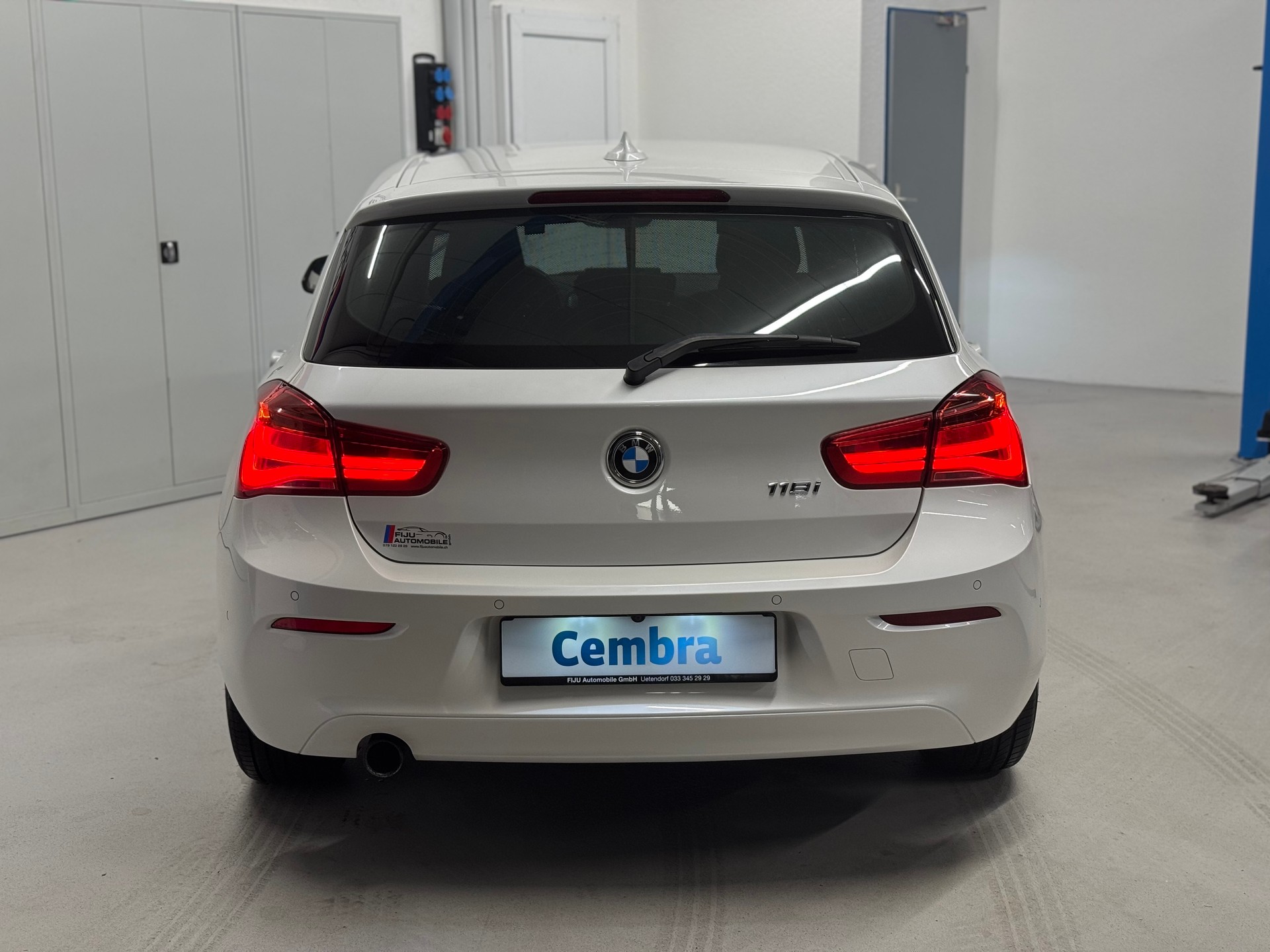 BMW 118i Steptronic-image-4