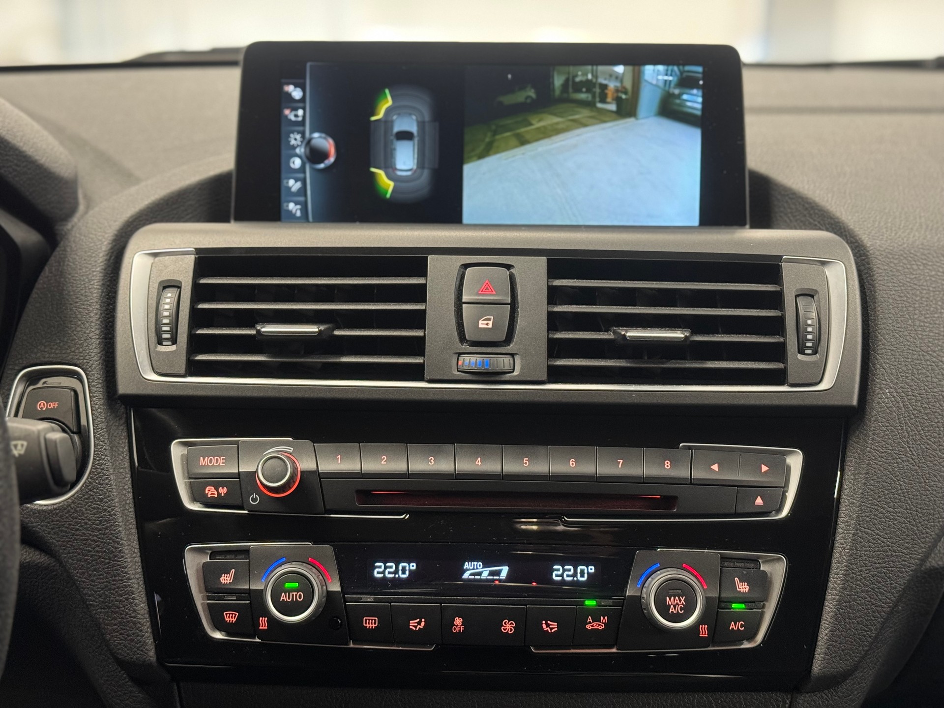 BMW 118i Steptronic-image-10