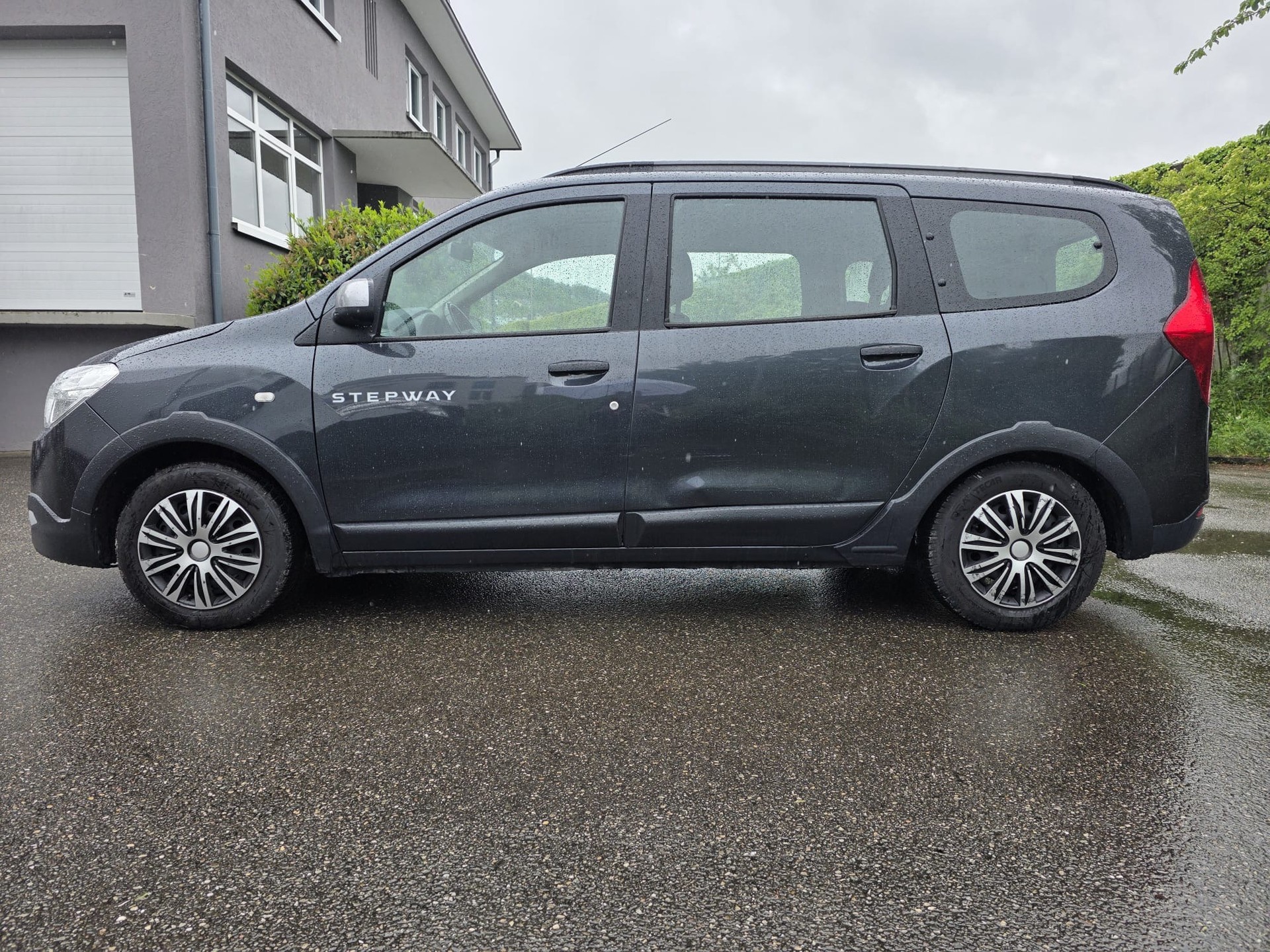 DACIA Lodgy 1.2 Turbo Ambiance 7PL-image-11