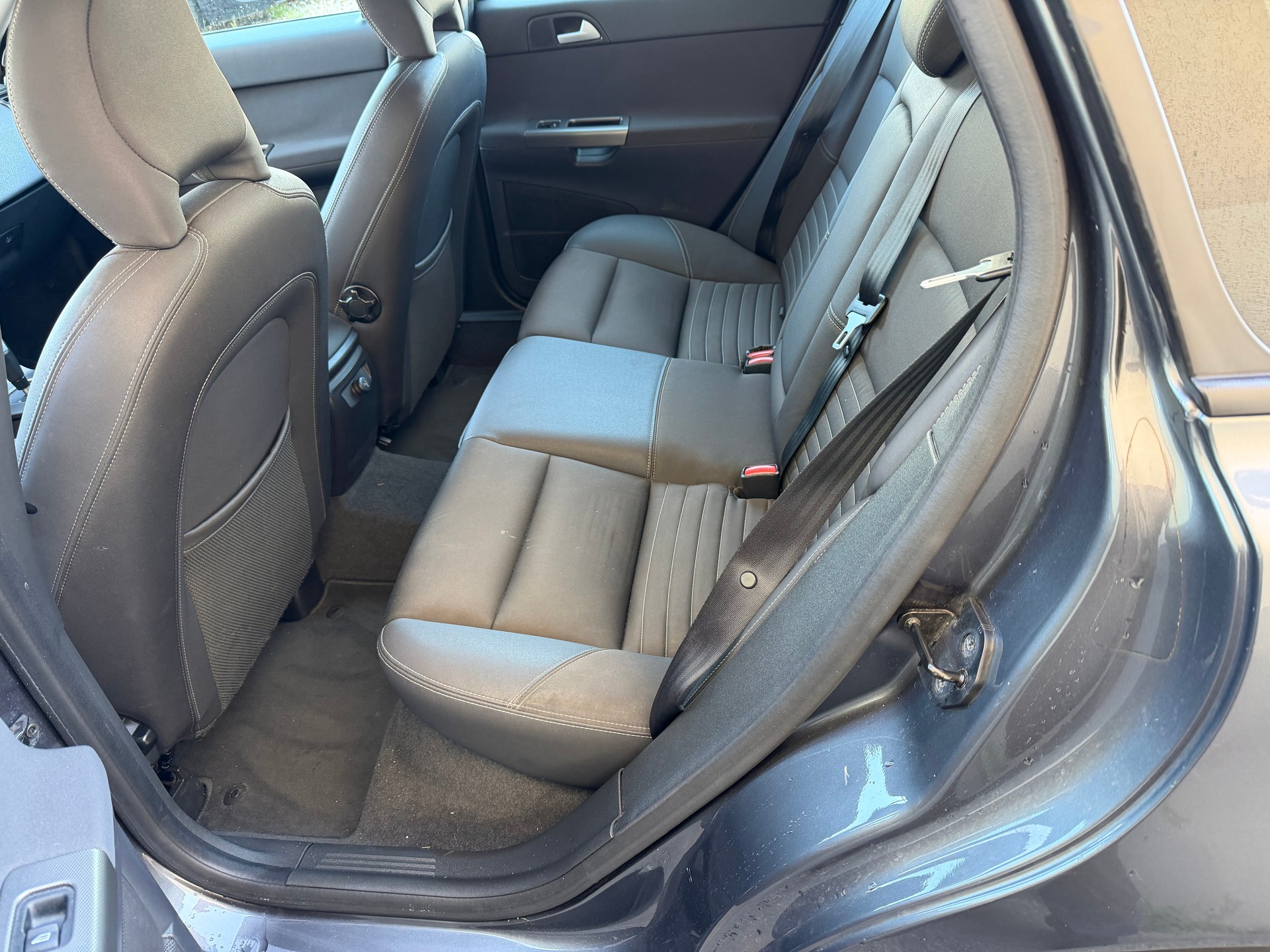 VOLVO V50 T5 AWD Stockholm-image-4