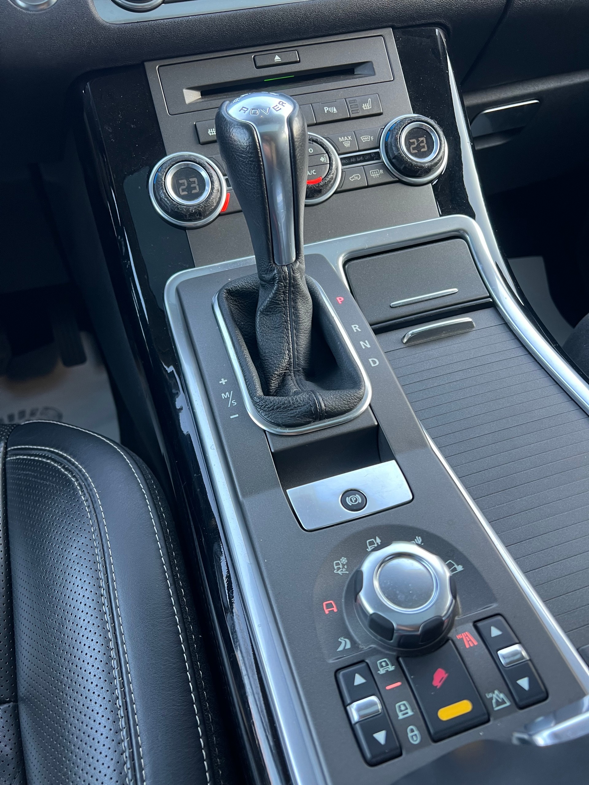 LAND ROVER Range Rover Sport 5.0 V8 SC Automatic-image-11