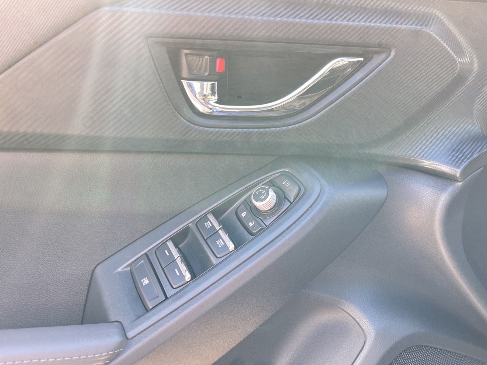 SUBARU Crosstrek 2.0i e-Boxer Swiss Plus-image-15