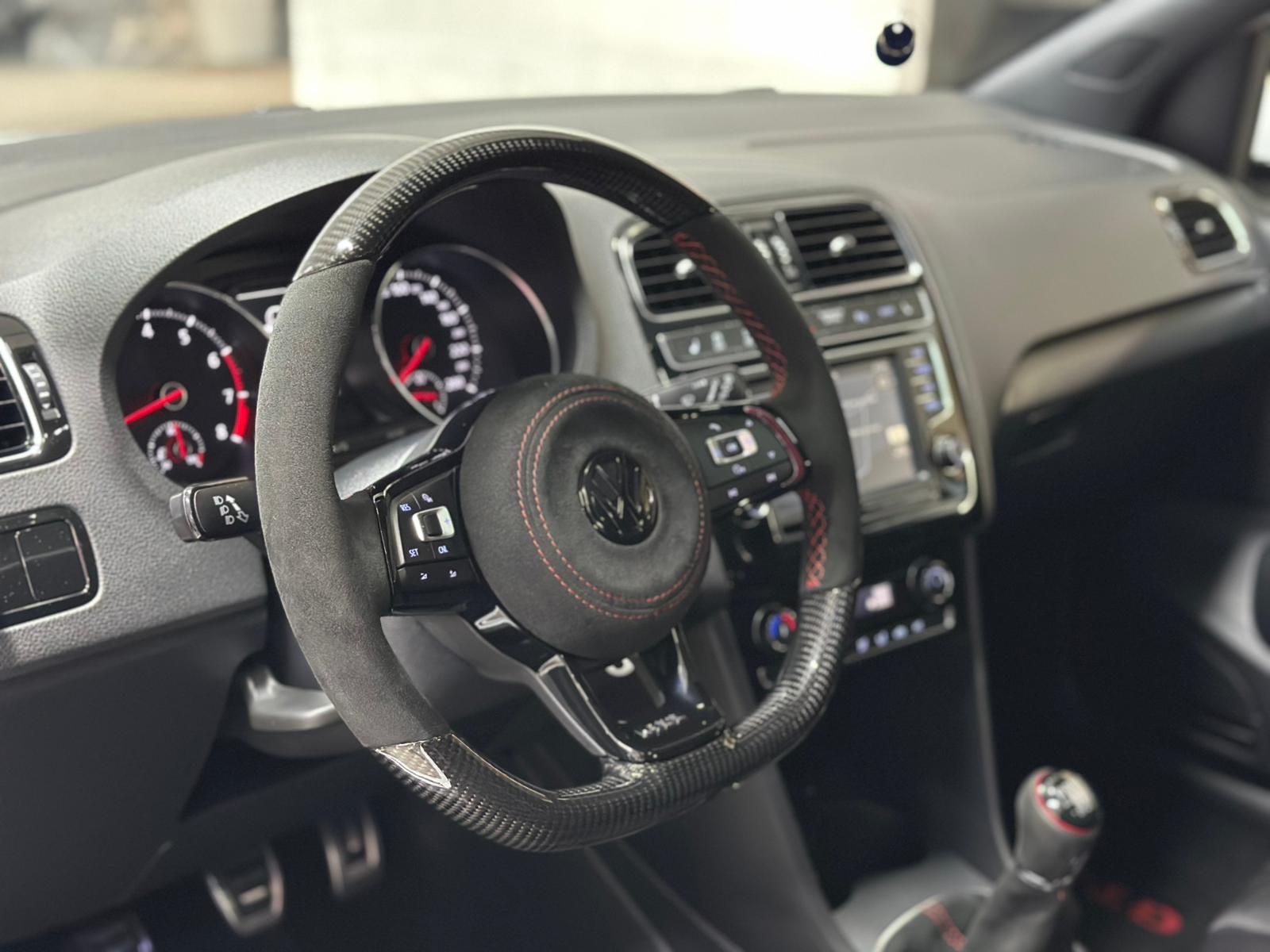 VW Polo 1.8 TSI GTI-image-8