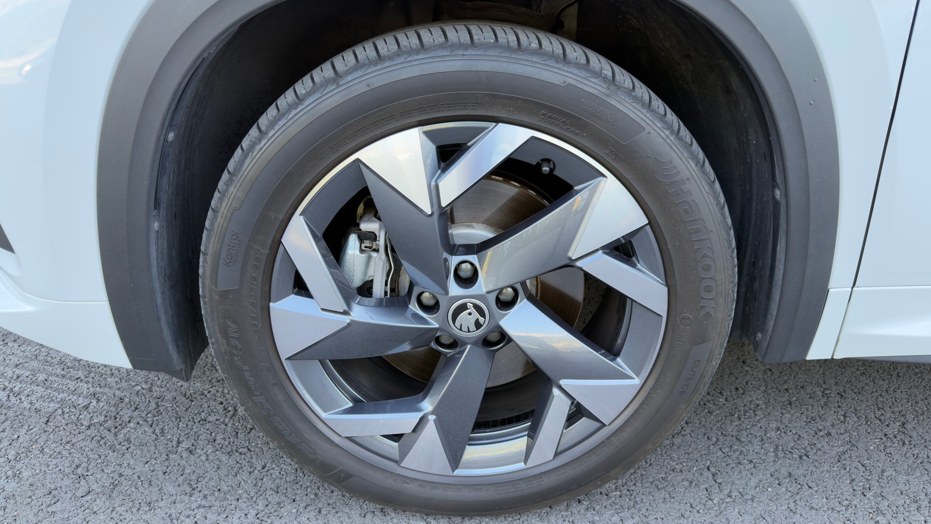 SKODA Kodiaq 1.5 TSI PHEV SportLine 2WD-image-3