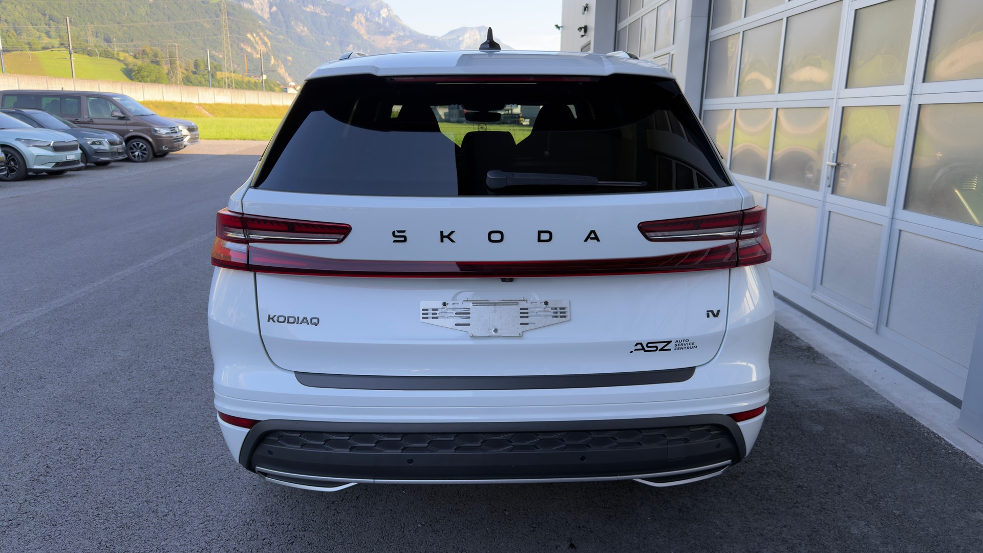 SKODA Kodiaq 1.5 TSI PHEV SportLine 2WD-image-2