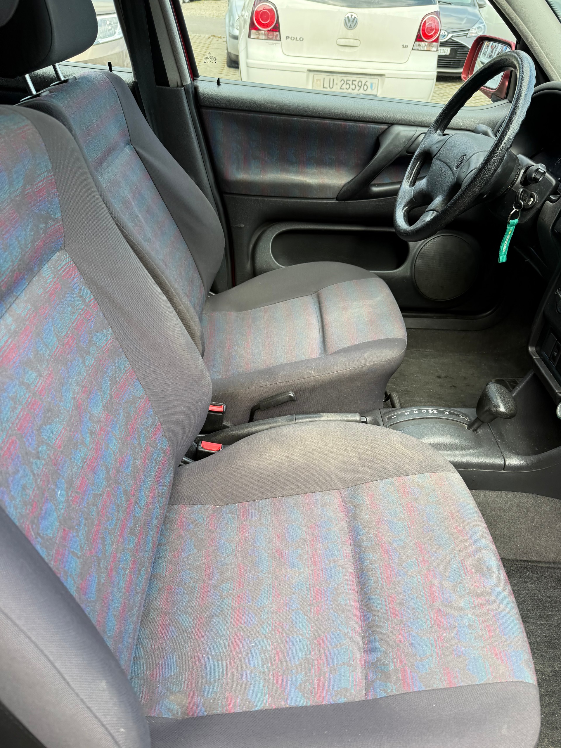 VW POLO-image-7