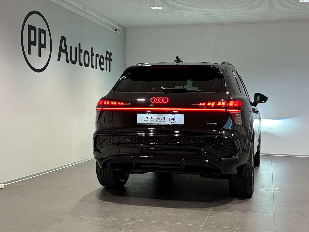 AUDI Q3 SUV TFSI quattro 195 kW S tronic-image-13