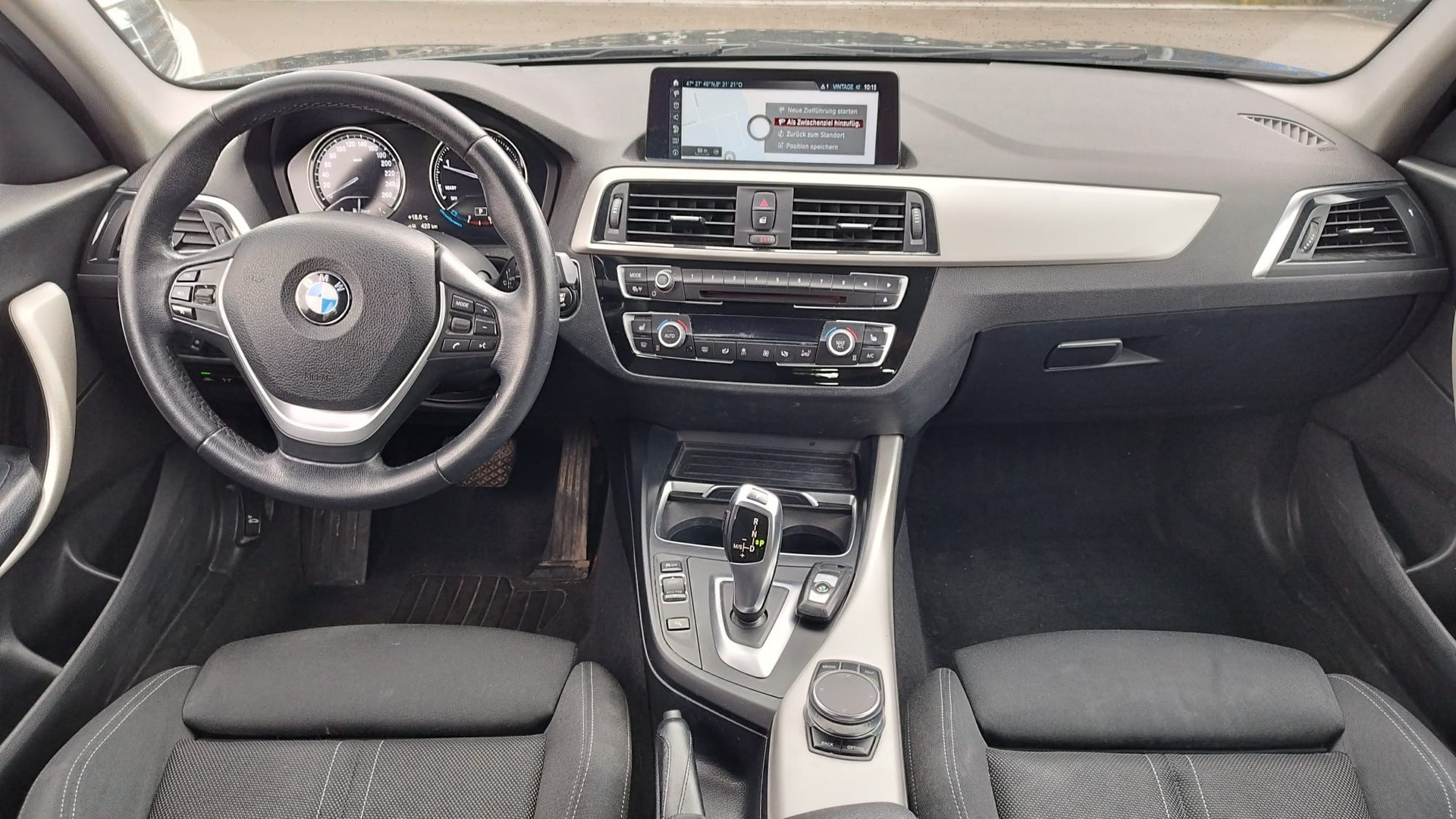 BMW 120d xDrive Edition Sport Line Steptronic-image-12