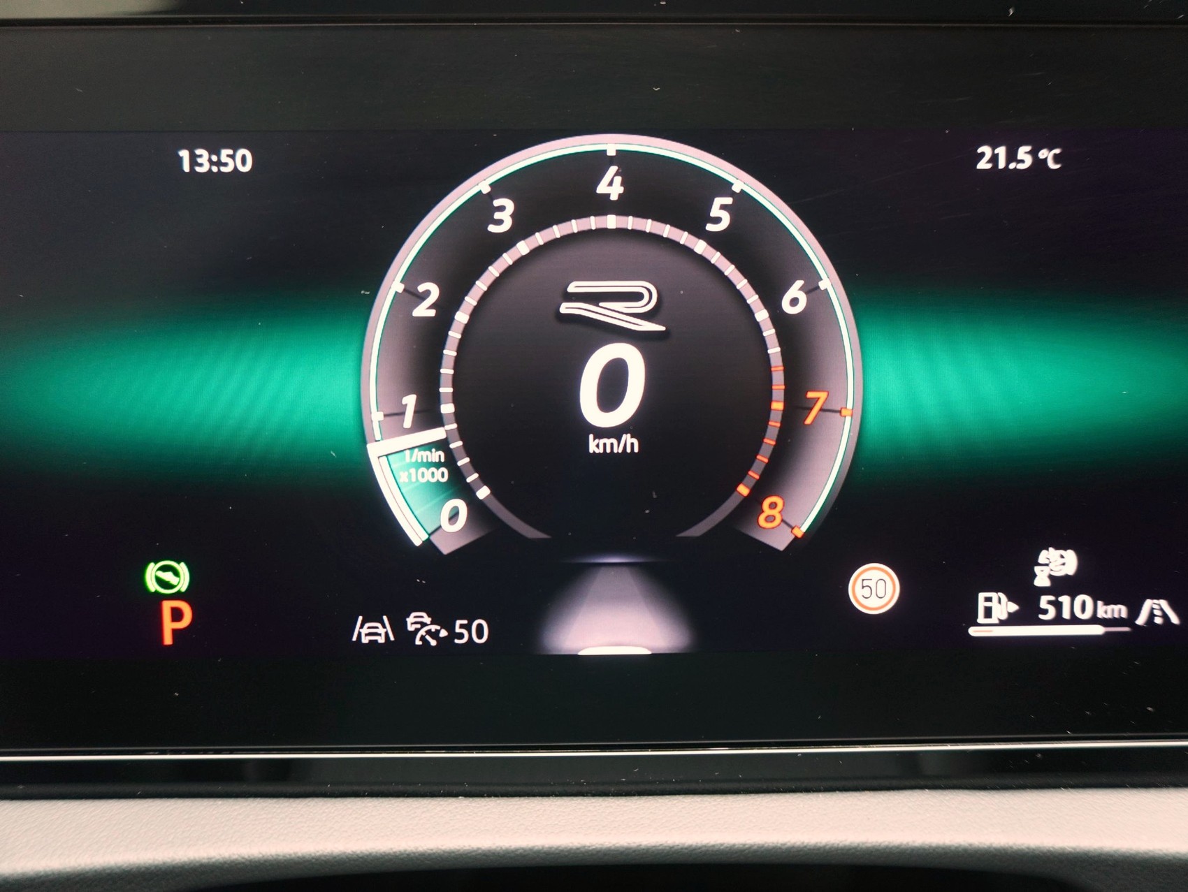 VW Tiguan 2.0 TSI DSG R-Line Black Style 4Motion-image-18