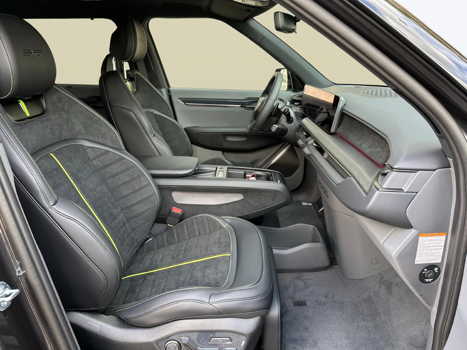 KIA EV9 99.8 kWh GT 4x4-image-9
