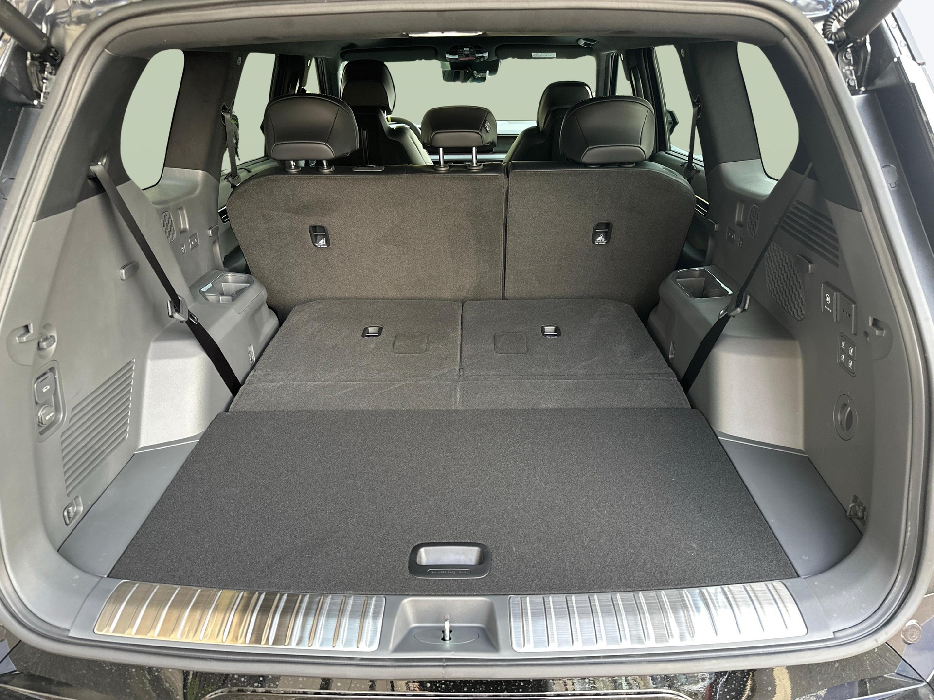 KIA EV9 99.8 kWh GT 4x4-image-11