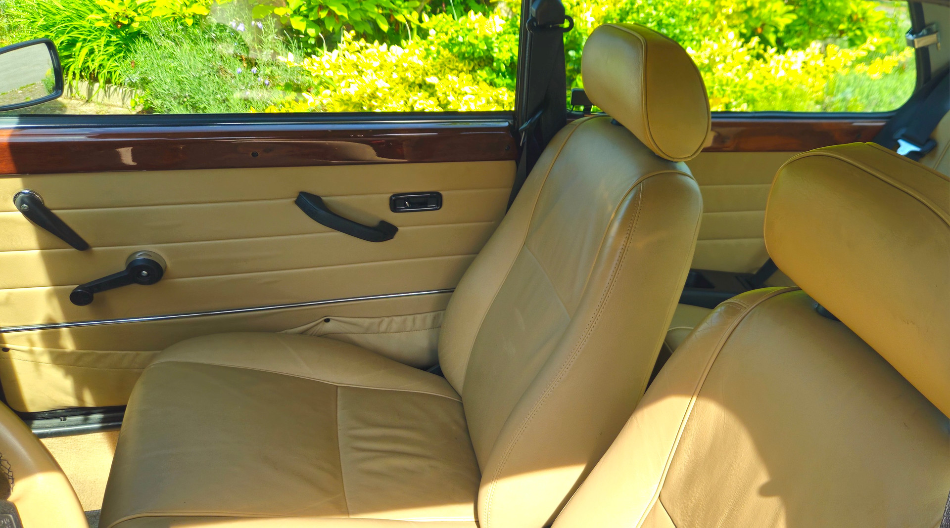 MINI 1.3i One Knightsbridge-image-5