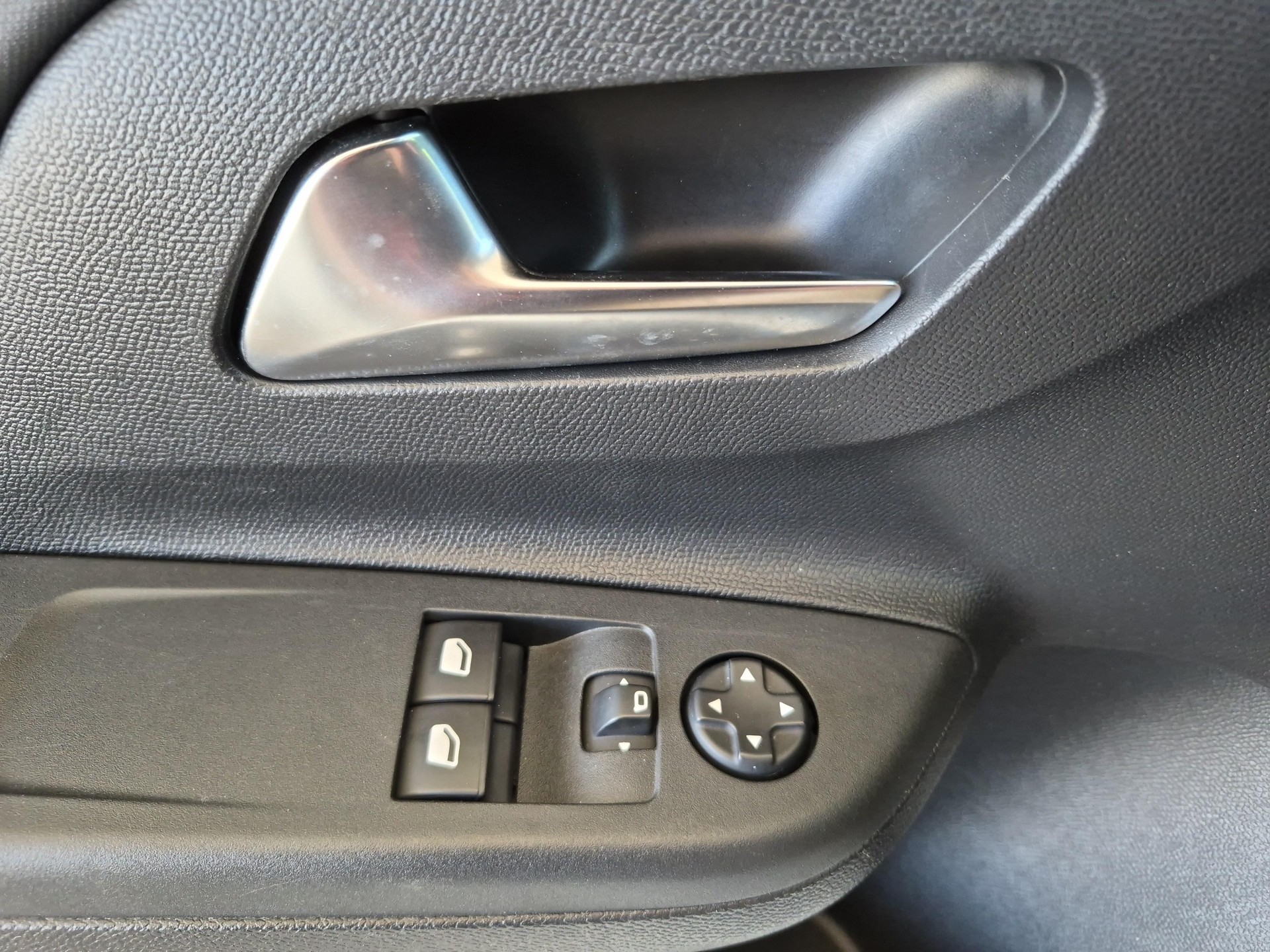 OPEL Corsa 1.2 Edition / ab 3,99% Leasing bei Abschluss einer Protect Autoversicherung-image-16
