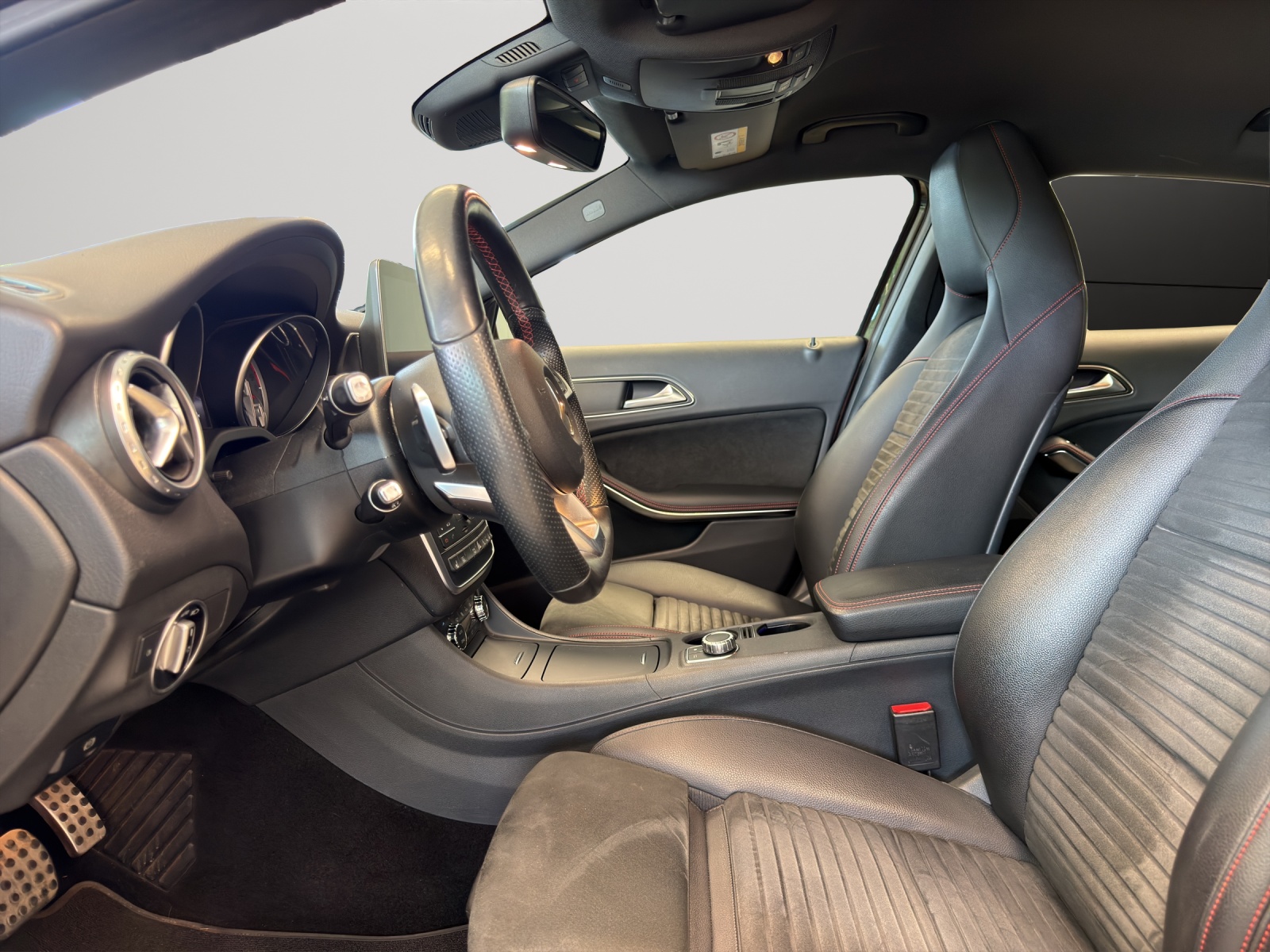 Image MERCEDES-BENZ GLA-250 GLA 250 AMG Line 4Matic