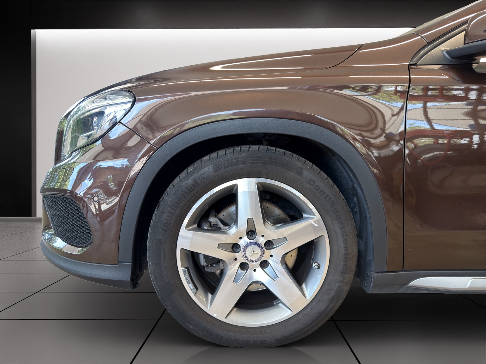 MERCEDES-BENZ GLA 250 AMG Line 4Matic-image-5