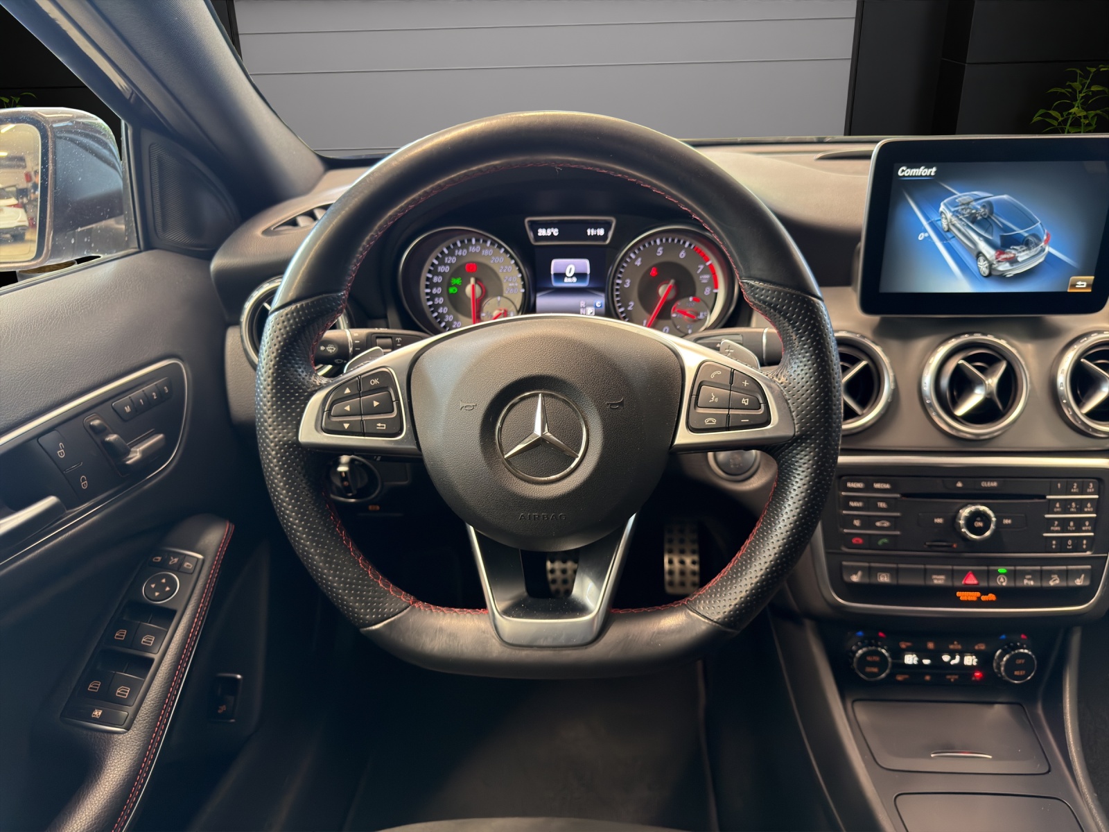 Image MERCEDES-BENZ GLA-250 GLA 250 AMG Line 4Matic