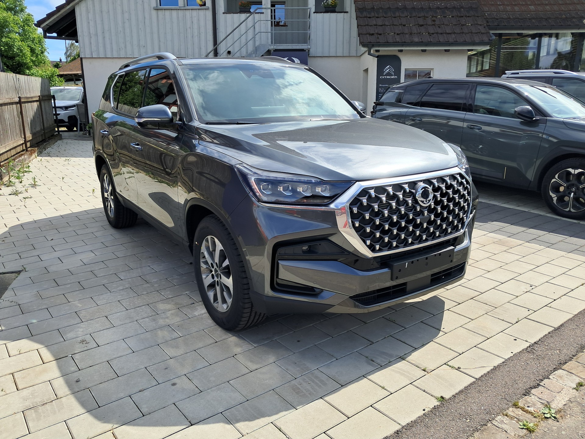 KGM-SsangYong Rexton 2.2 CRDi Titanium 4WD AT-image-3