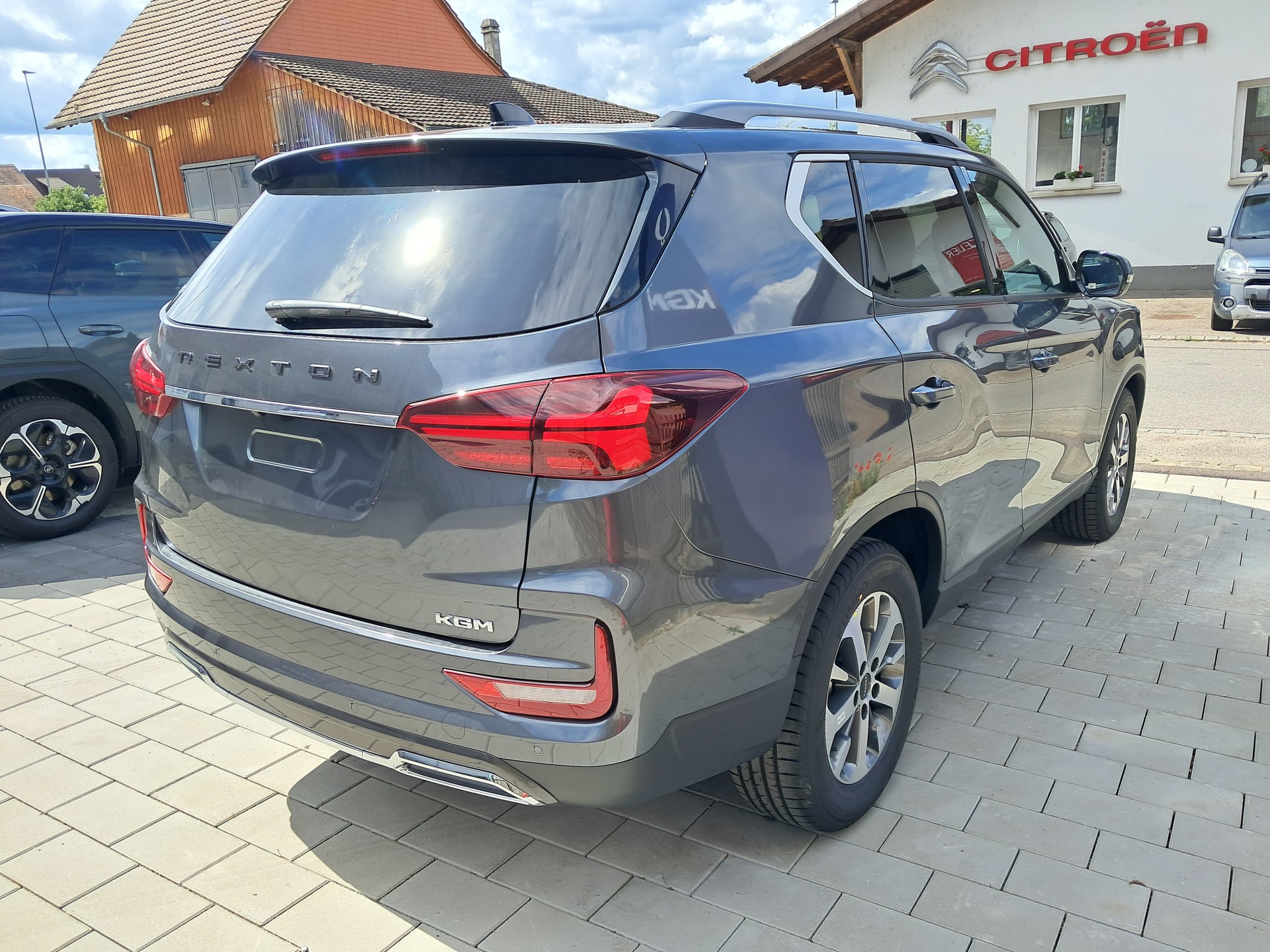 KGM-SsangYong Rexton 2.2 CRDi Titanium 4WD AT-image-2