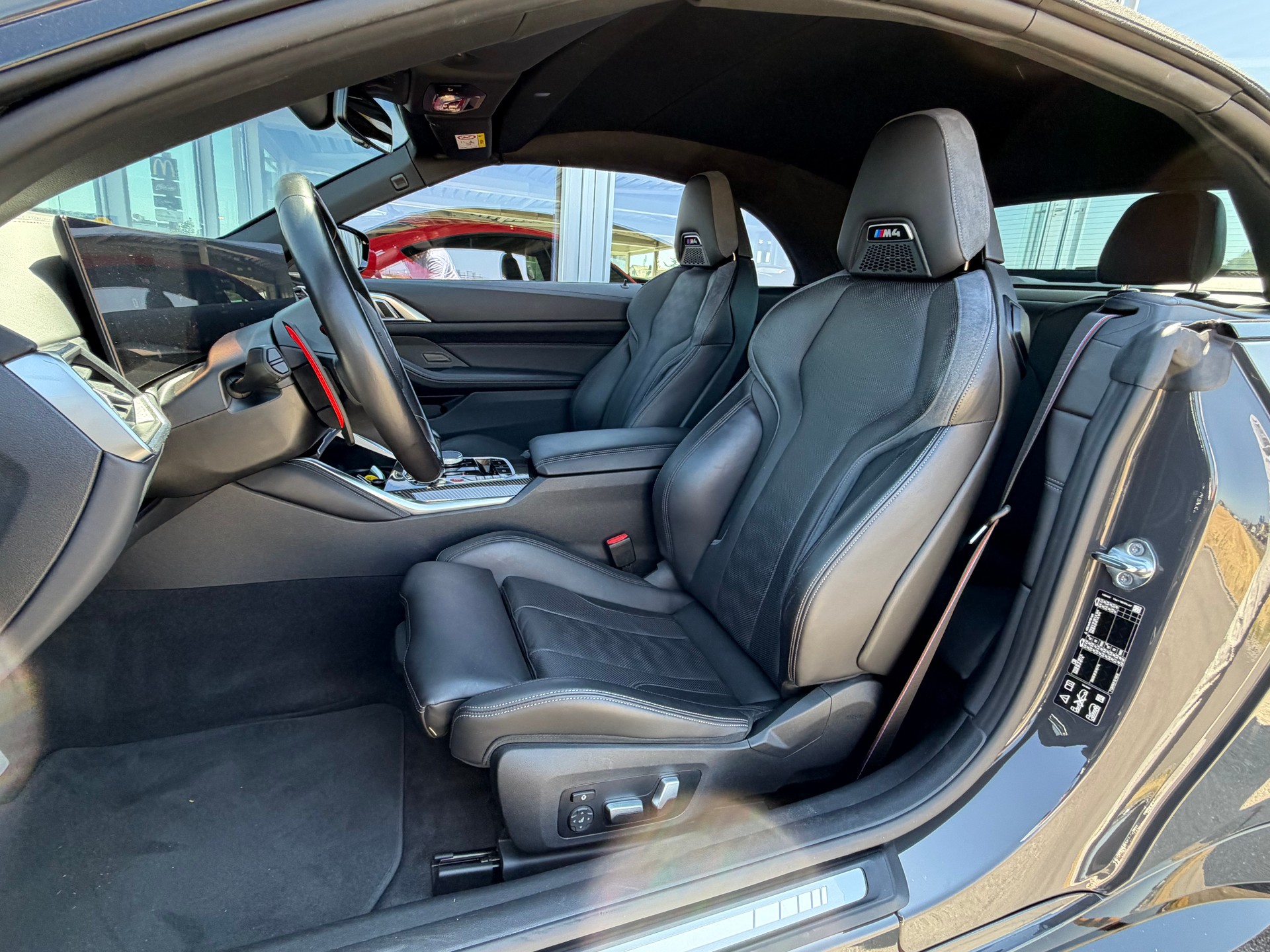 BMW M4 Cabrio Competition M xDrive *CH Fahrzeug - 4 Jahre / 200'000km Garantie & Gratis Service*-image-11