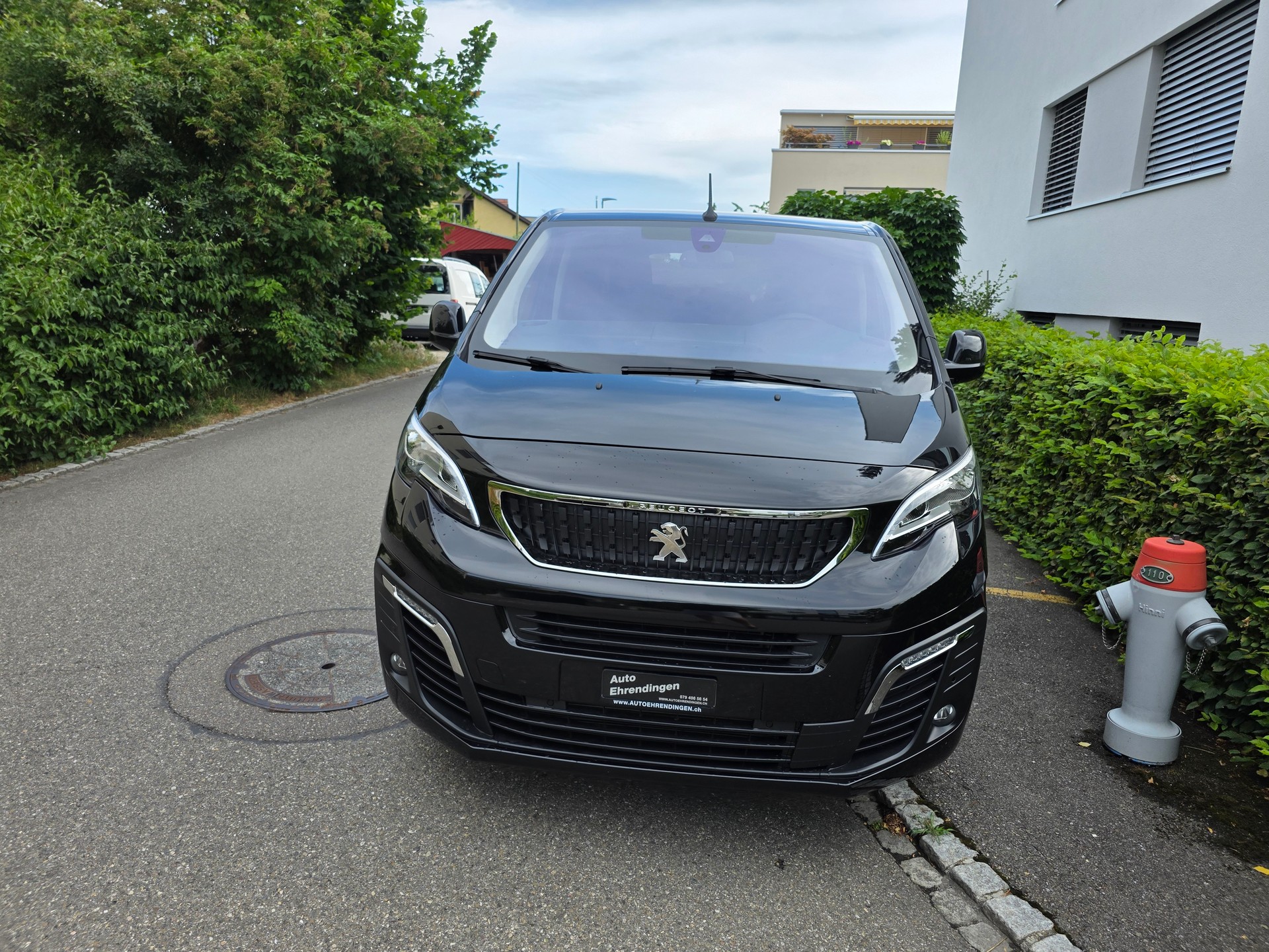 PEUGEOT Traveller 2.0 BlueHDi Active Standard-image-1