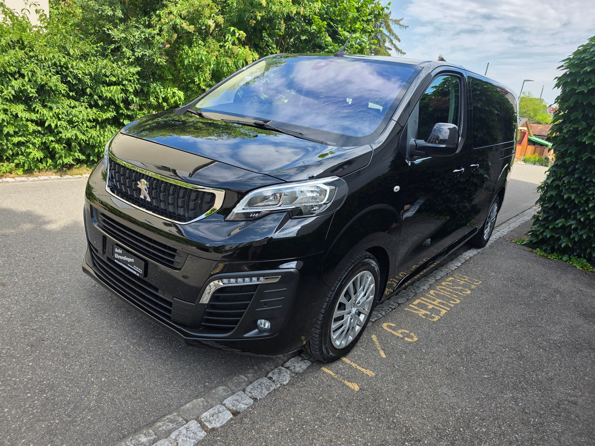PEUGEOT Traveller 2.0 BlueHDi Active Standard