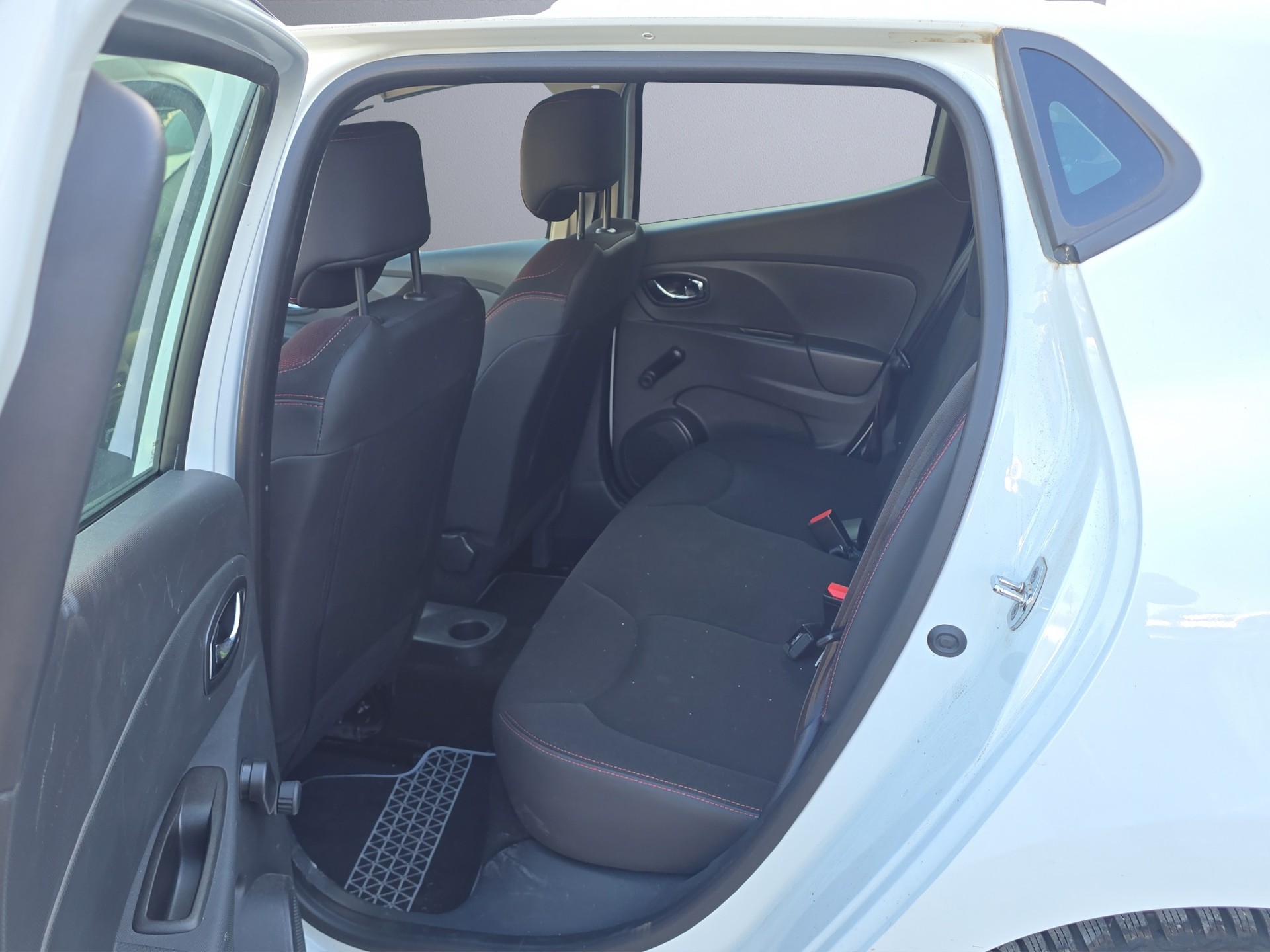 RENAULT Clio 1.2 16V Expression-image-9