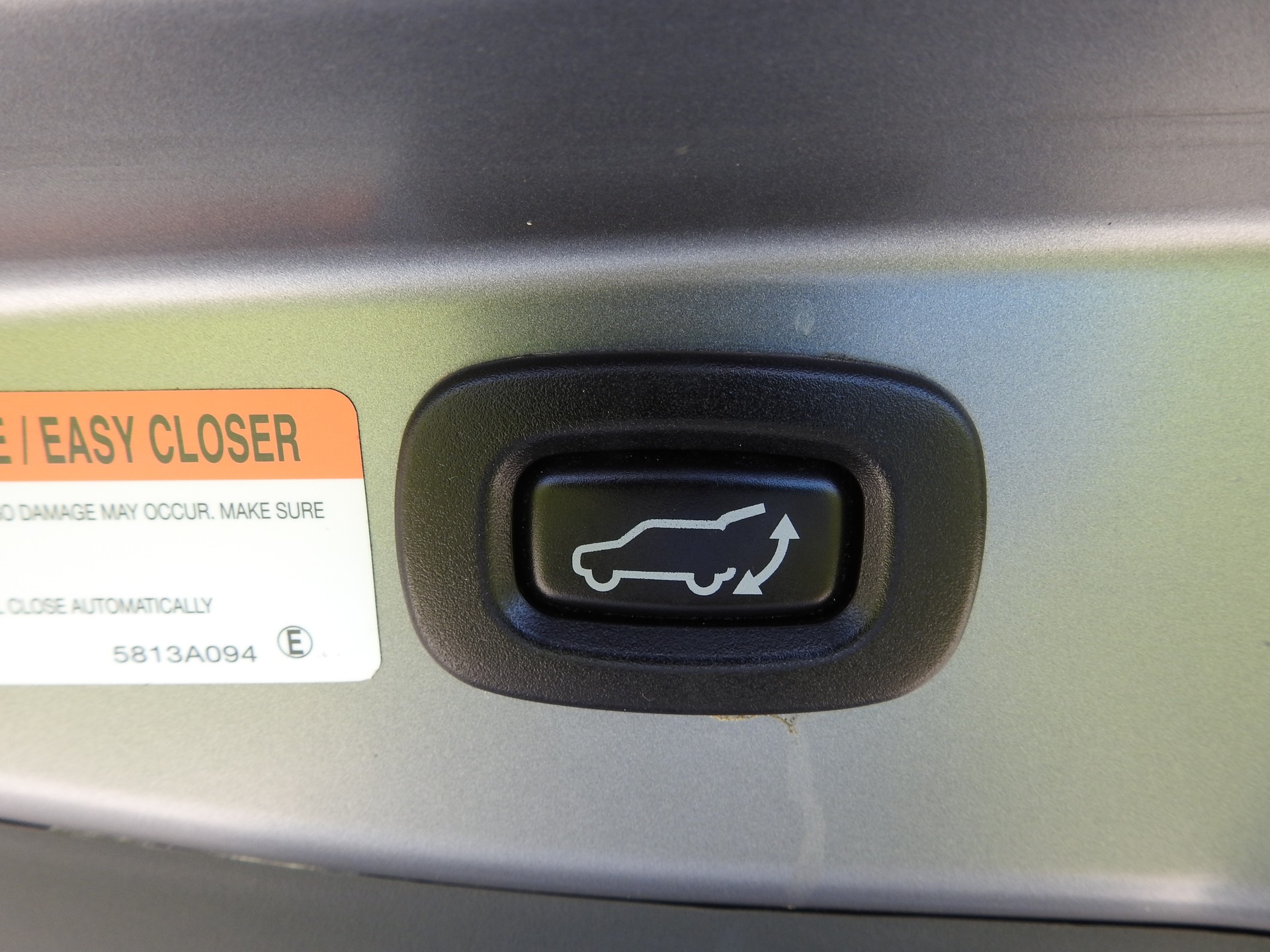 MITSUBISHI Outlander 2.0 PHEV Intense-image-10