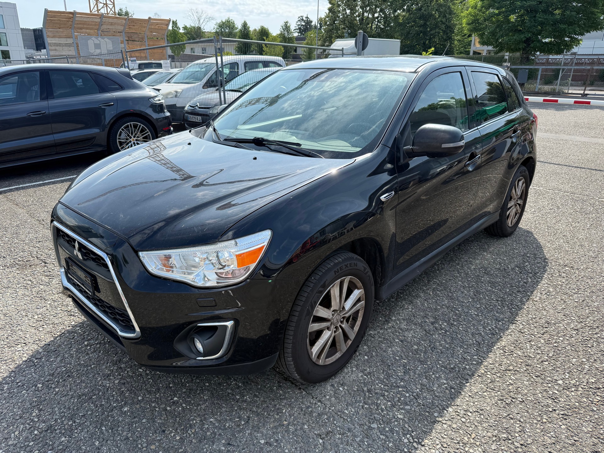 MITSUBISHI ASX 2.2 DID Navigator 4WD Automatic-image-0