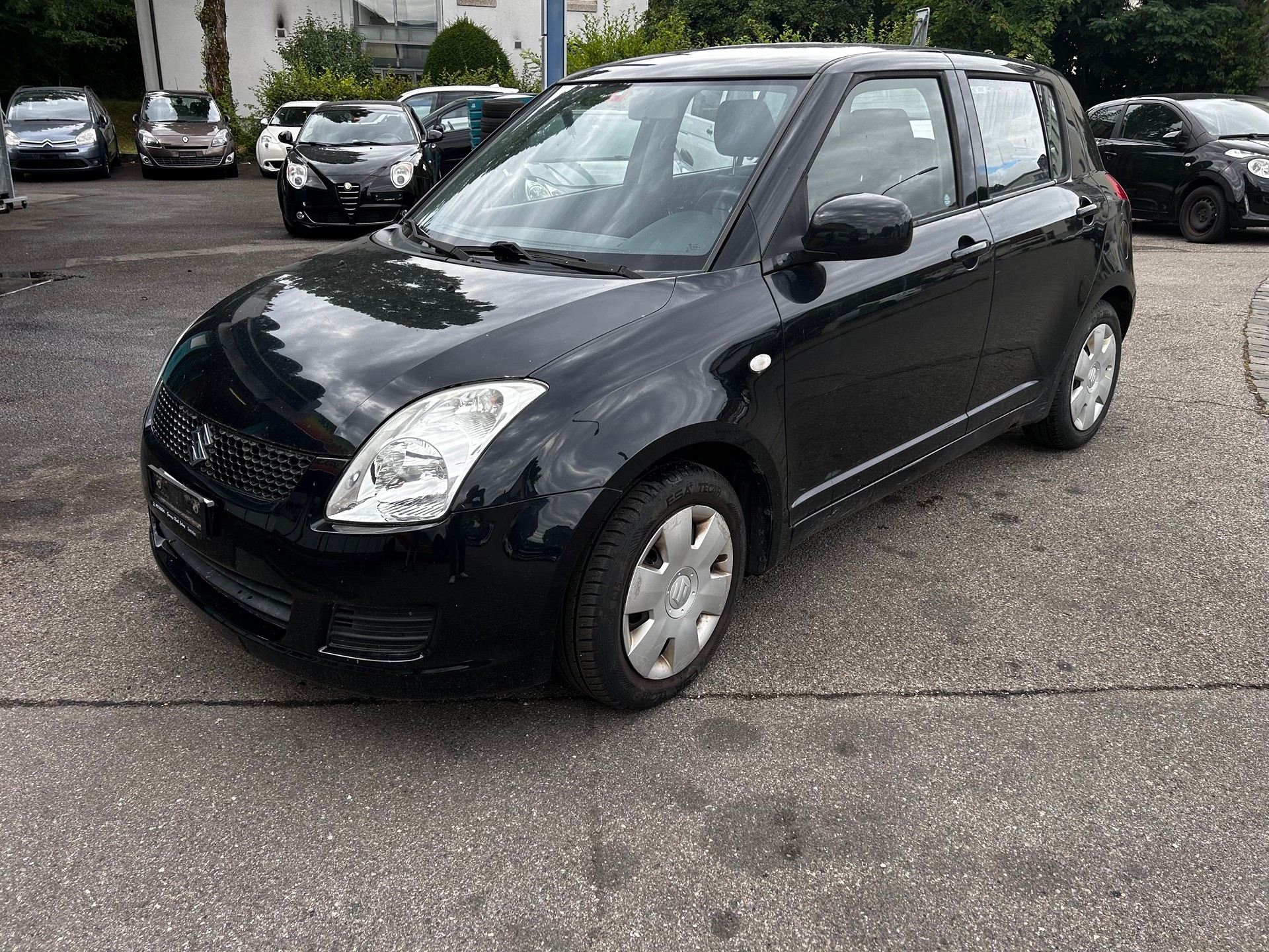 SUZUKI Swift 1.3i 16V GL Top Piz Sulai LE 4x4-image-1