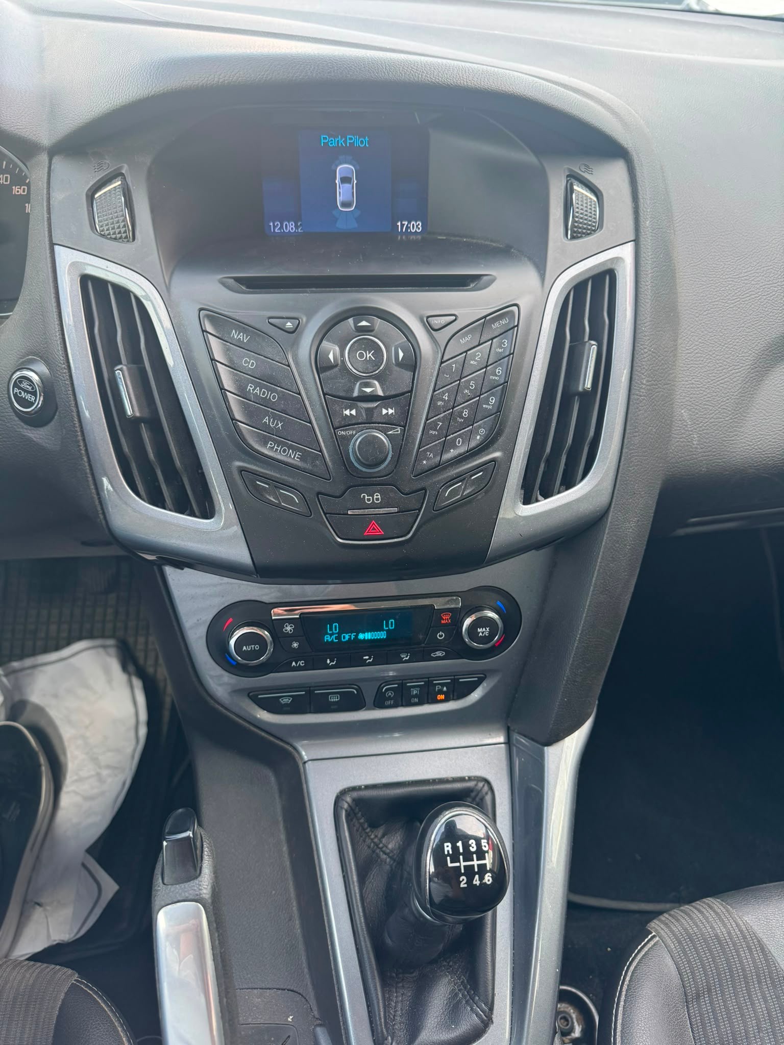 FORD Focus 1.6 SCTi Titanium-image-11