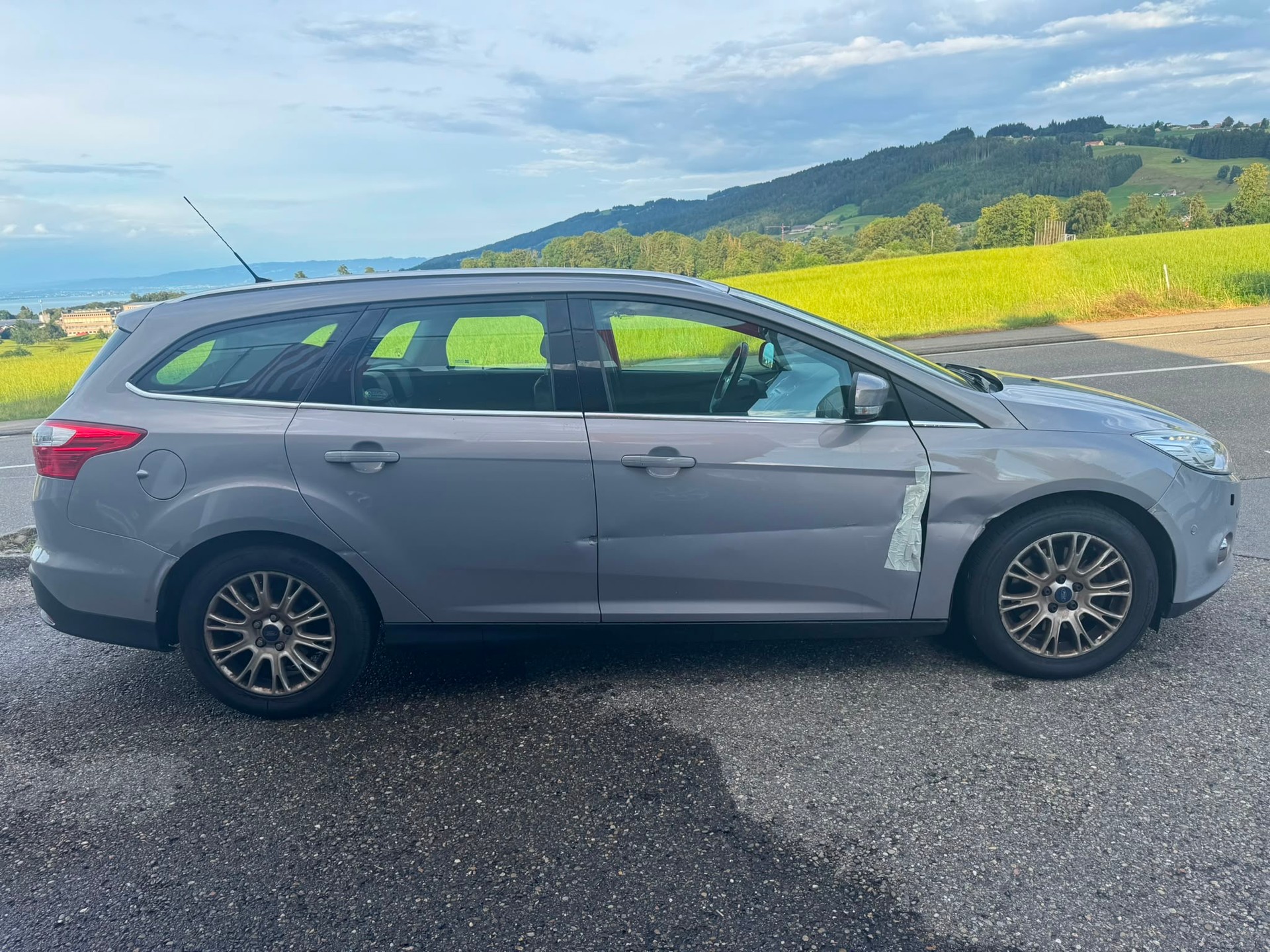 FORD Focus 1.6 SCTi Titanium-image-6
