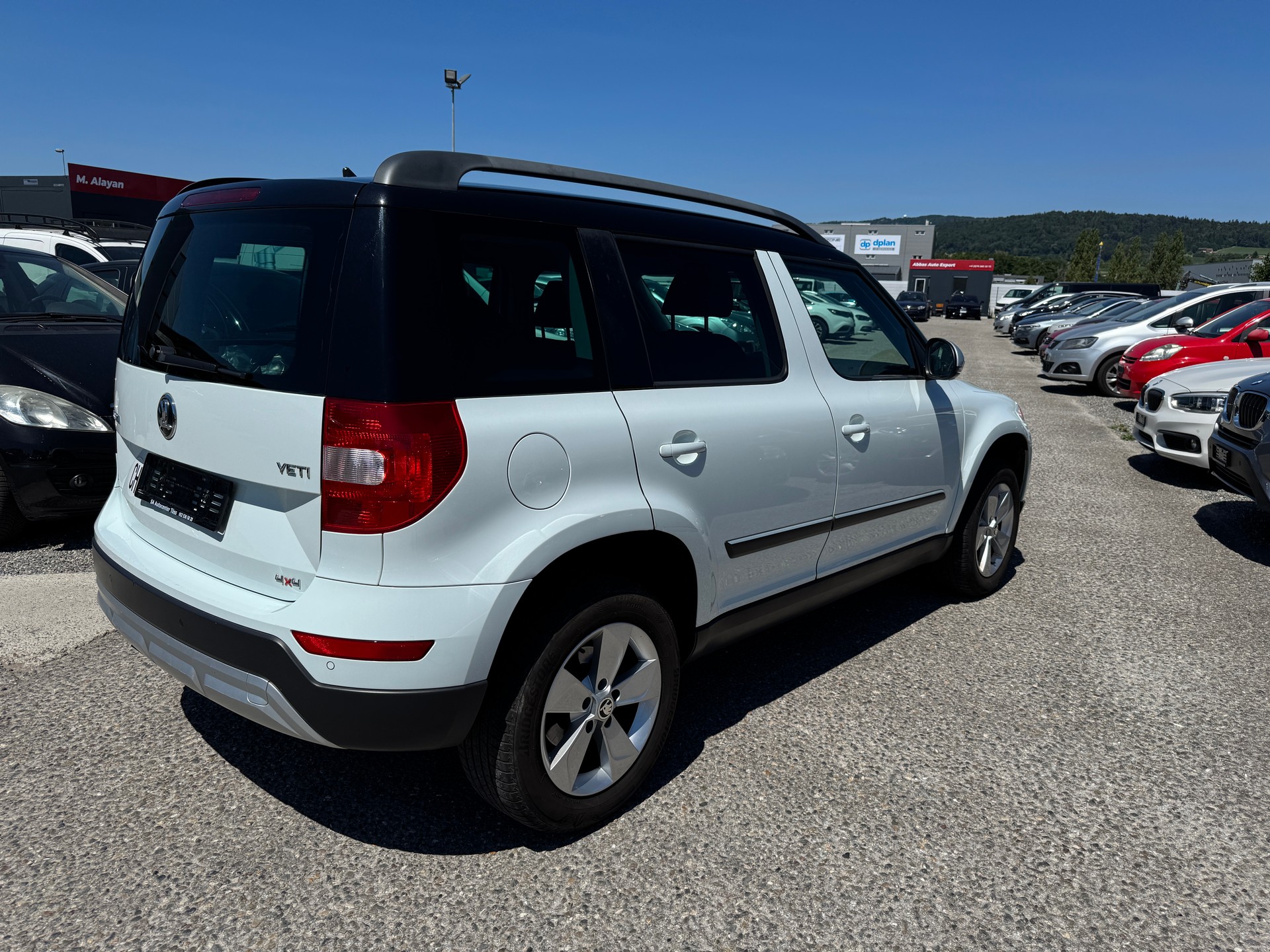 SKODA Yeti 1.8 TSI Active 4x4 DSG-image-3
