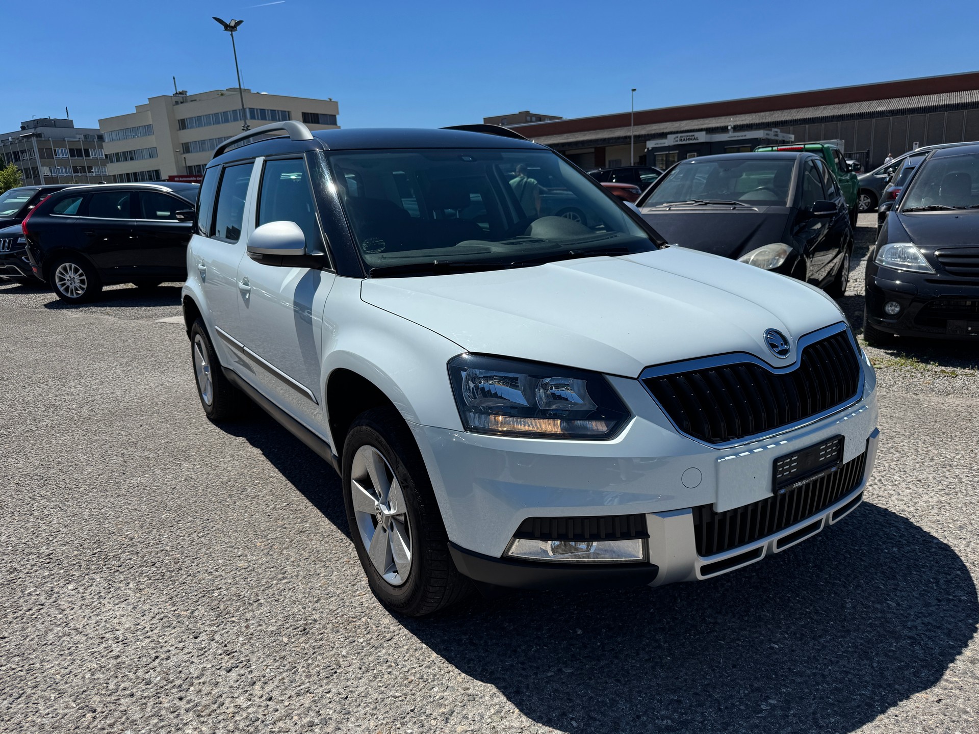 SKODA Yeti 1.8 TSI Active 4x4 DSG-image-1