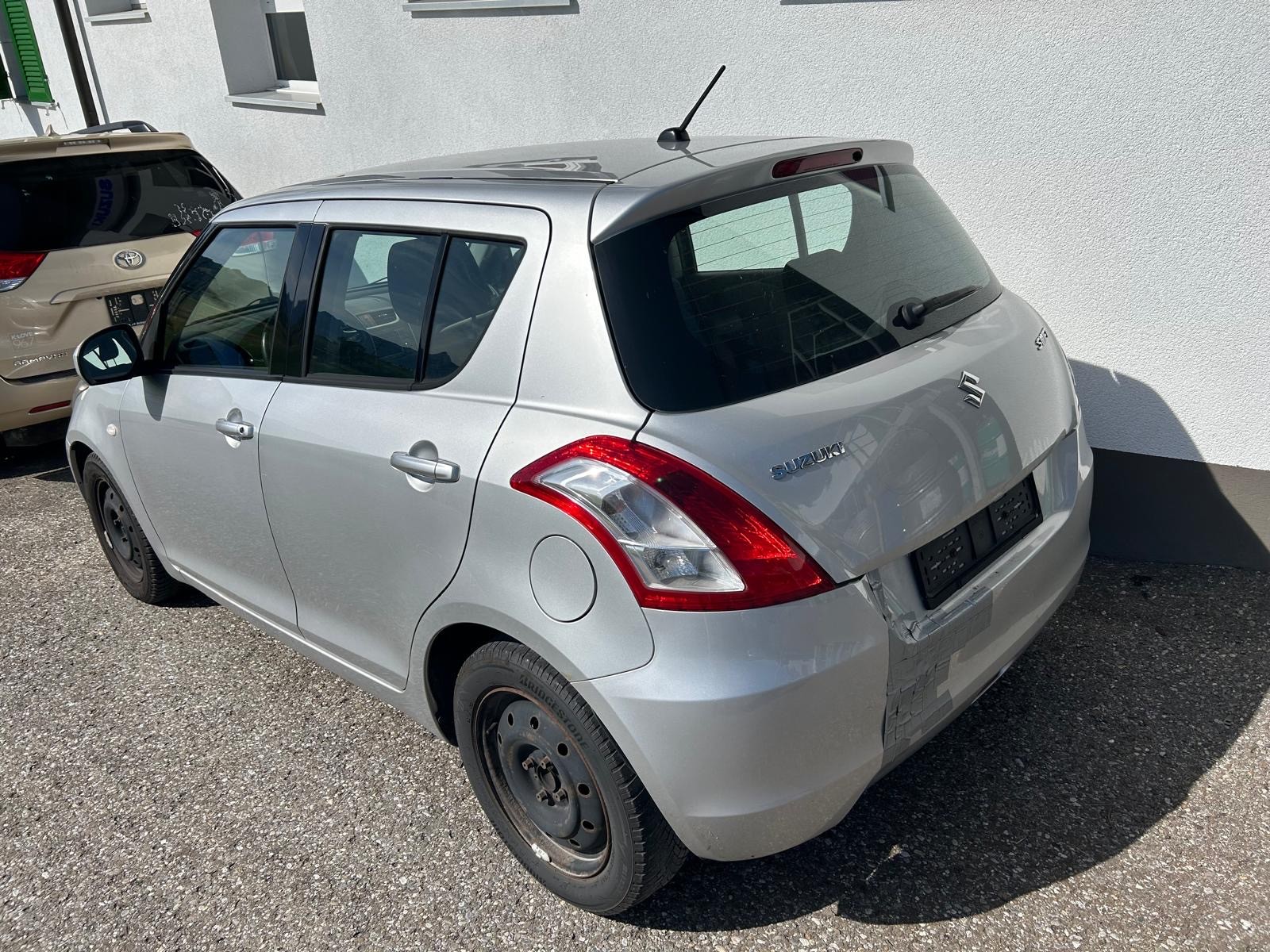 SUZUKI Swift 1.2i 16V GL Sergio Cellano-image-3