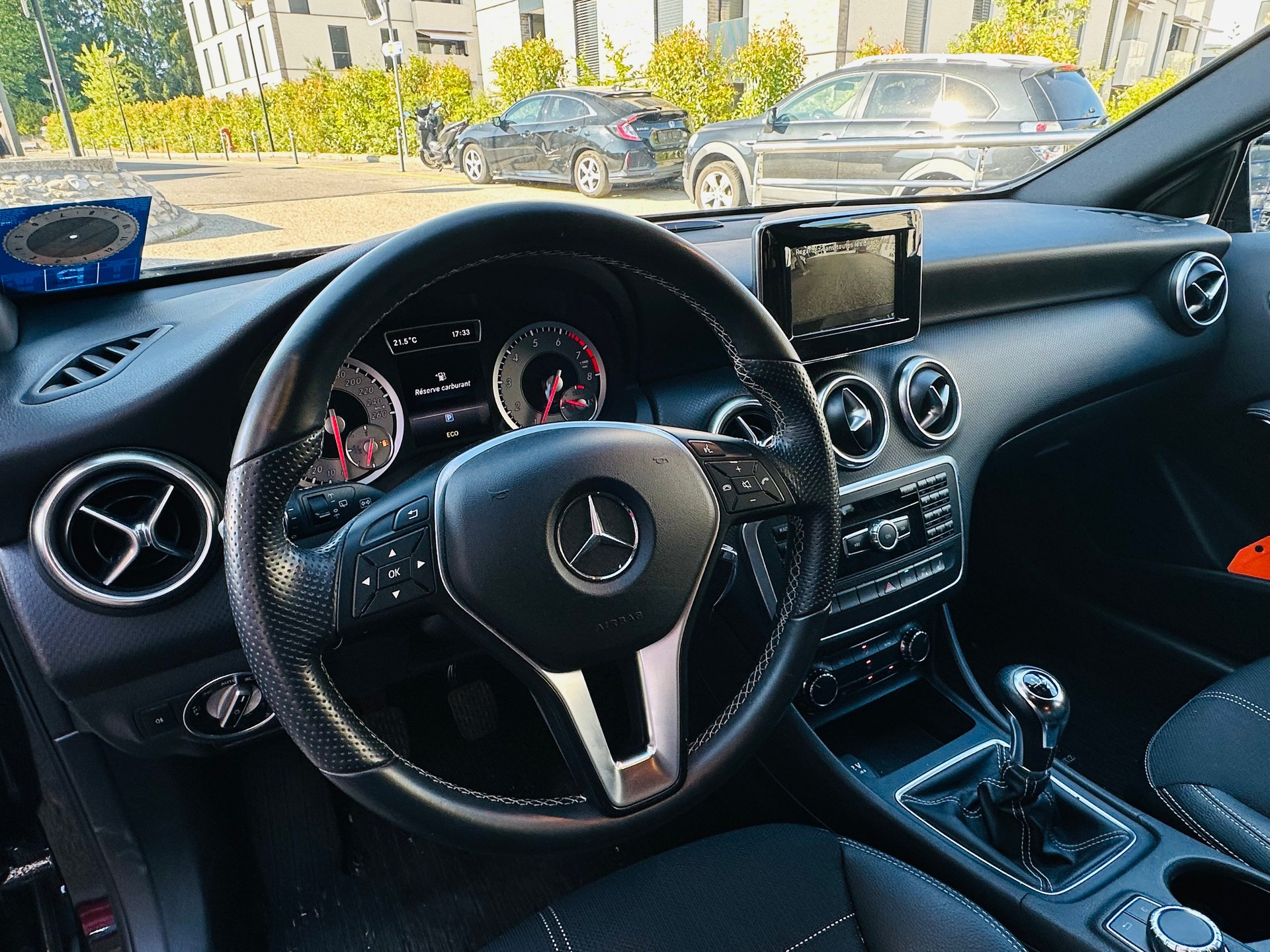 MERCEDES-BENZ A 200 Style-image-14