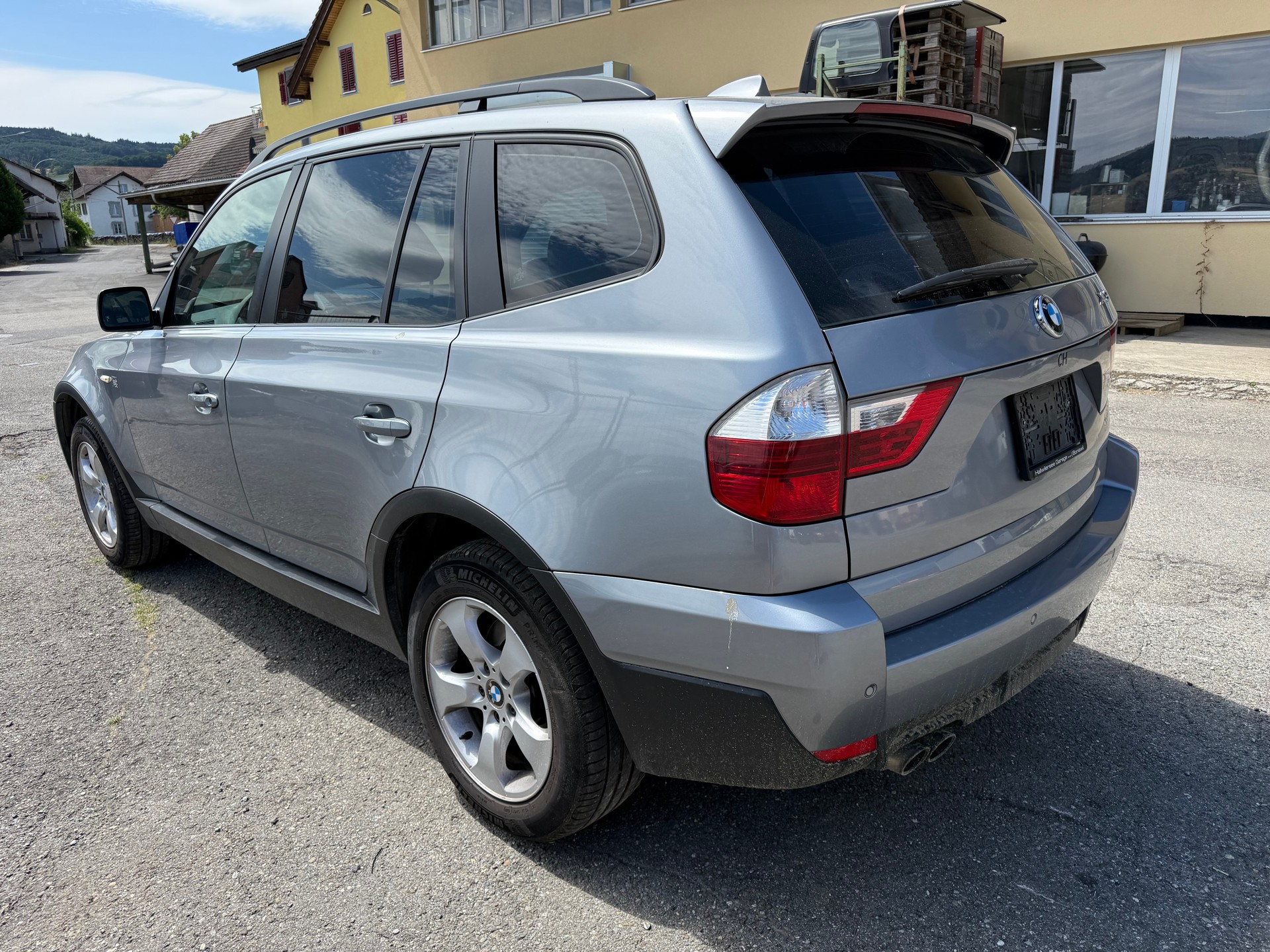 BMW X3 xDrive 30i (3.0si)-image-3