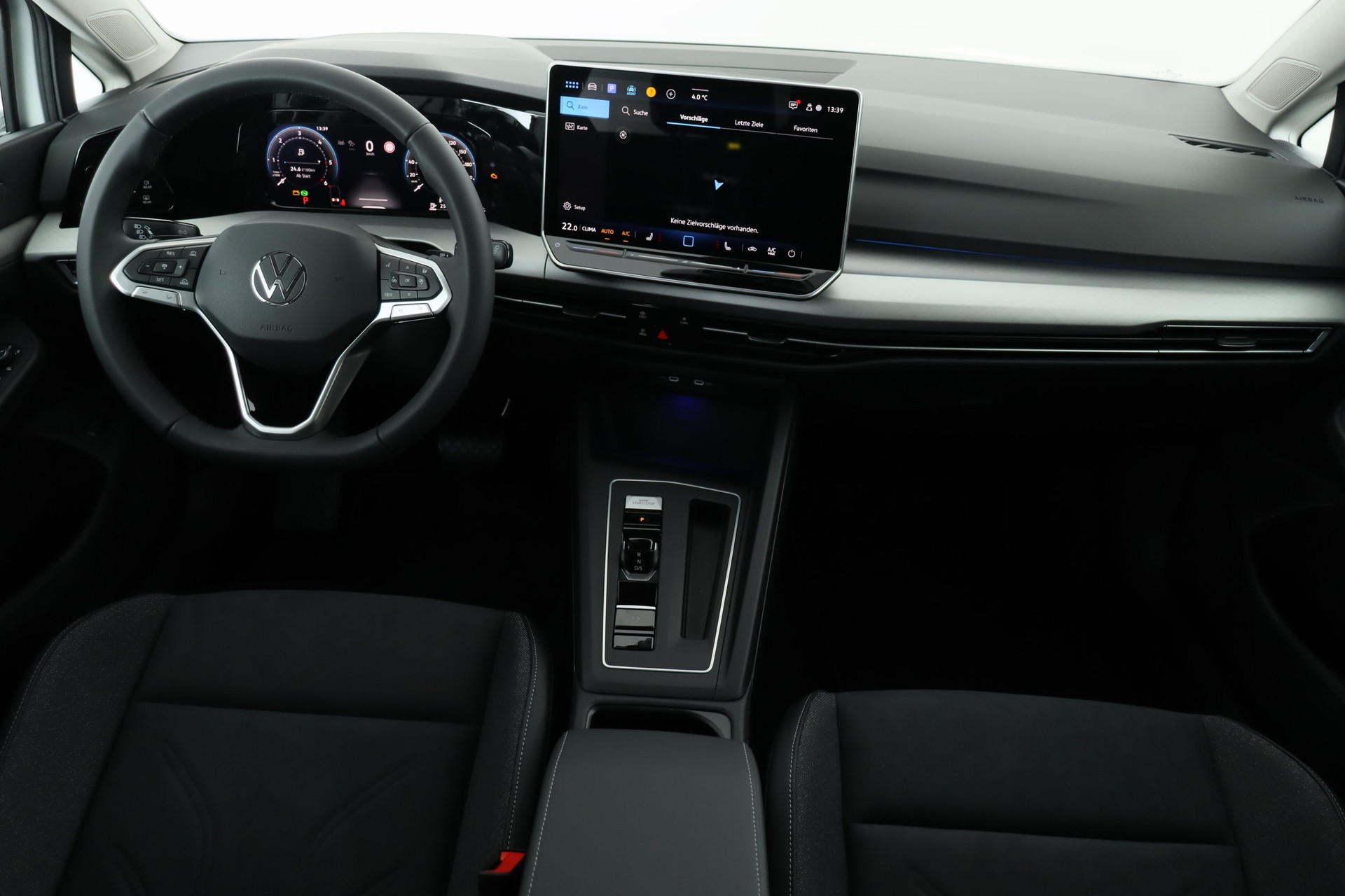 VW Golf Variant 1.5 eTSI mHEV Life DSG-image-15