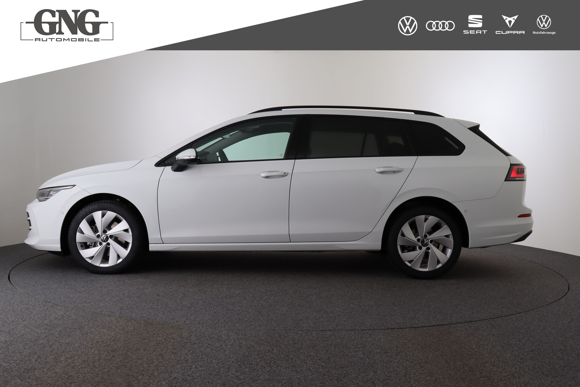 VW Golf Variant 1.5 eTSI mHEV Life DSG-showroom-element-2