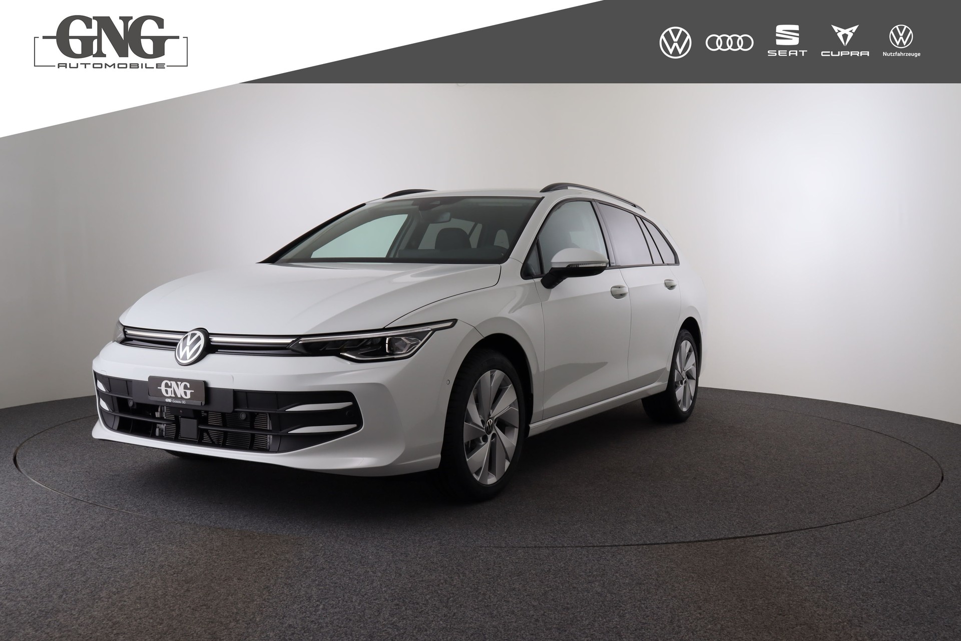 VW Golf Variant 1.5 eTSI mHEV Life DSG-image-0
