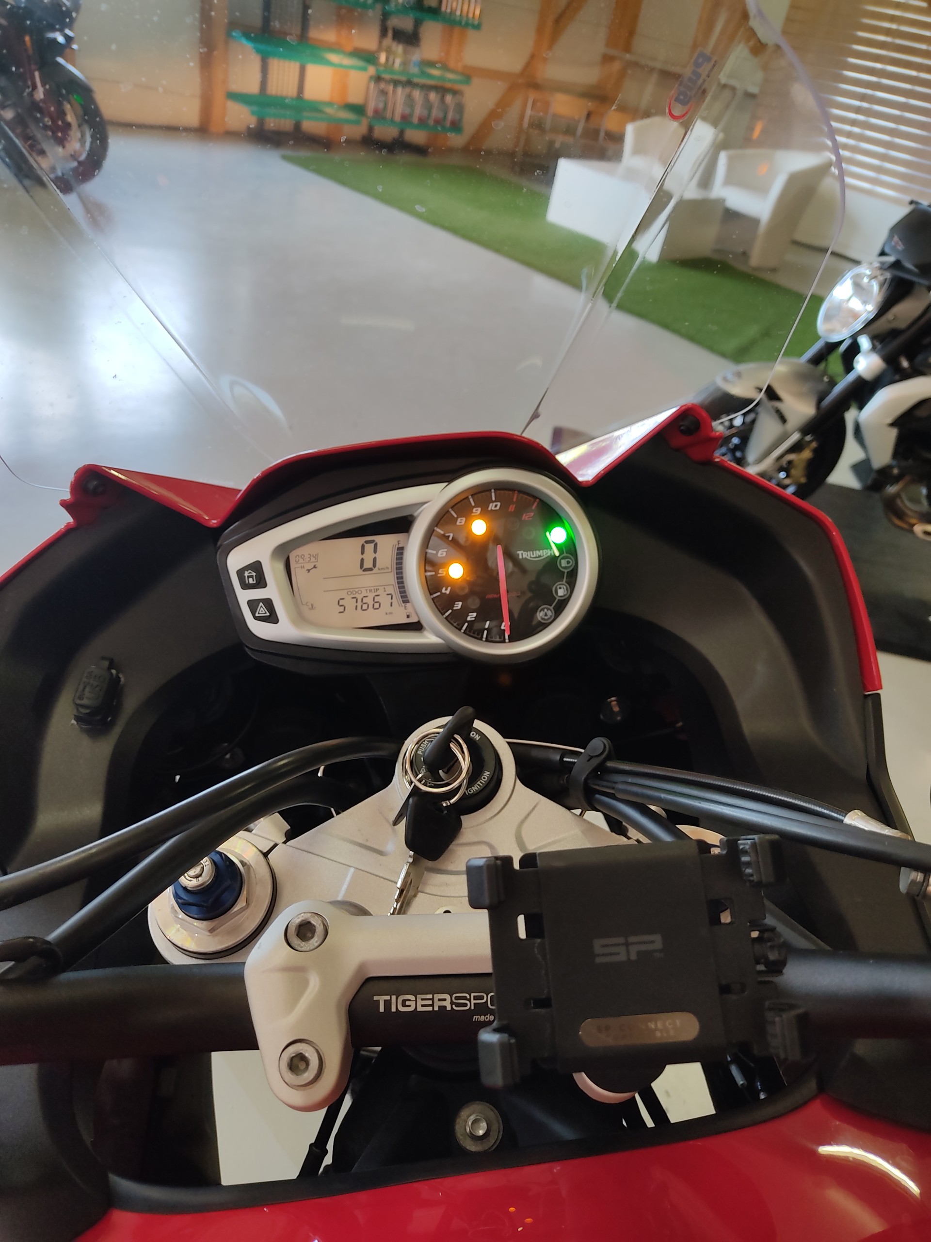 TRIUMPH Tiger Sport 1050 ABS-image-7