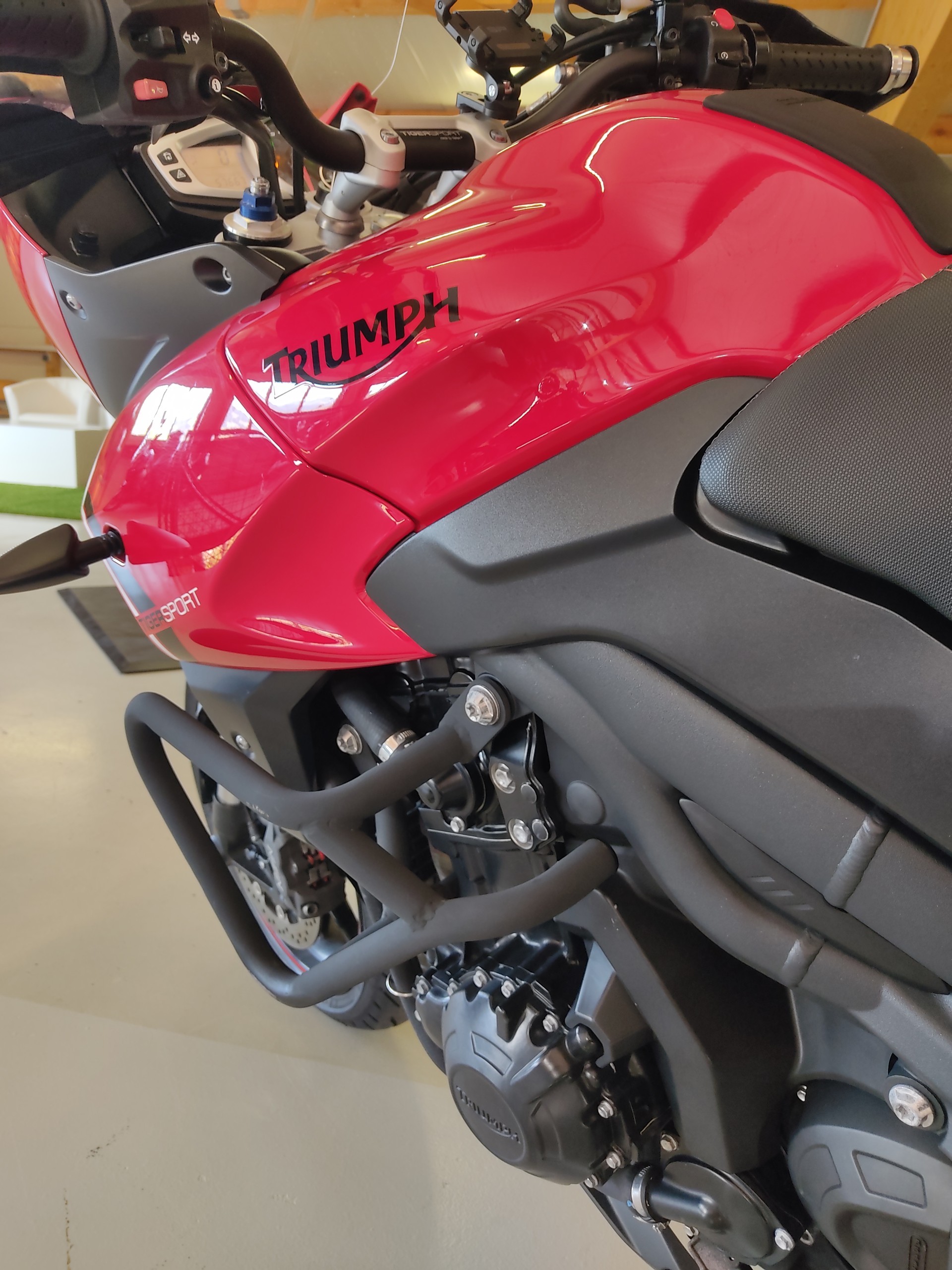 TRIUMPH Tiger Sport 1050 ABS-image-5