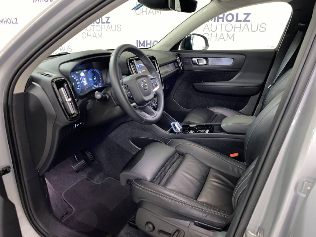VOLVO XC40 1.5 T5 PiH Ultimate Dark-image-15
