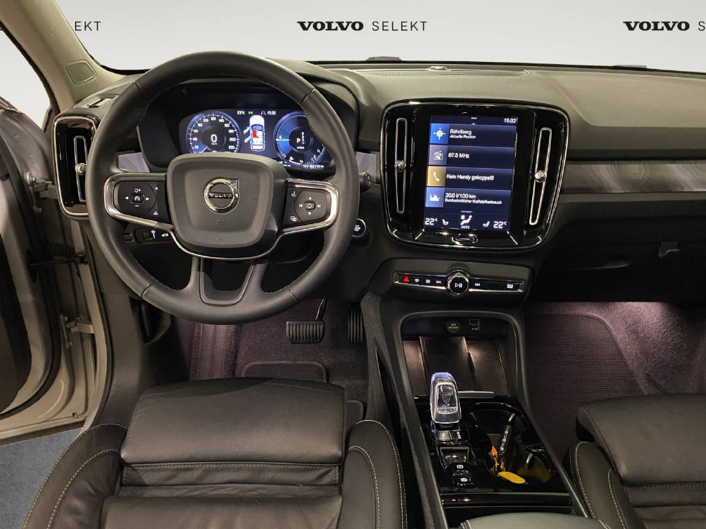 VOLVO XC40 1.5 T5 PiH Ultimate Dark-image-9