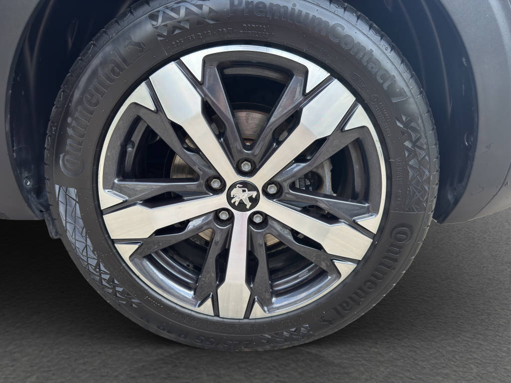 PEUGEOT 5008 1.5 BlueHDi GT Line-image-15