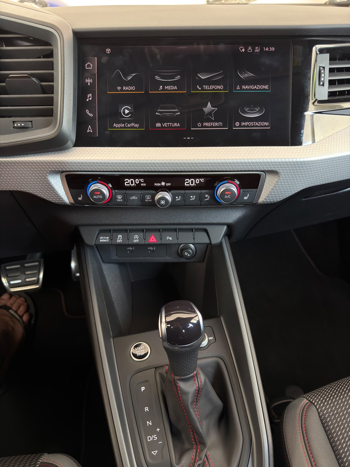 AUDI A1 Sportback 35 TFSI S Line S-tronic-image-15