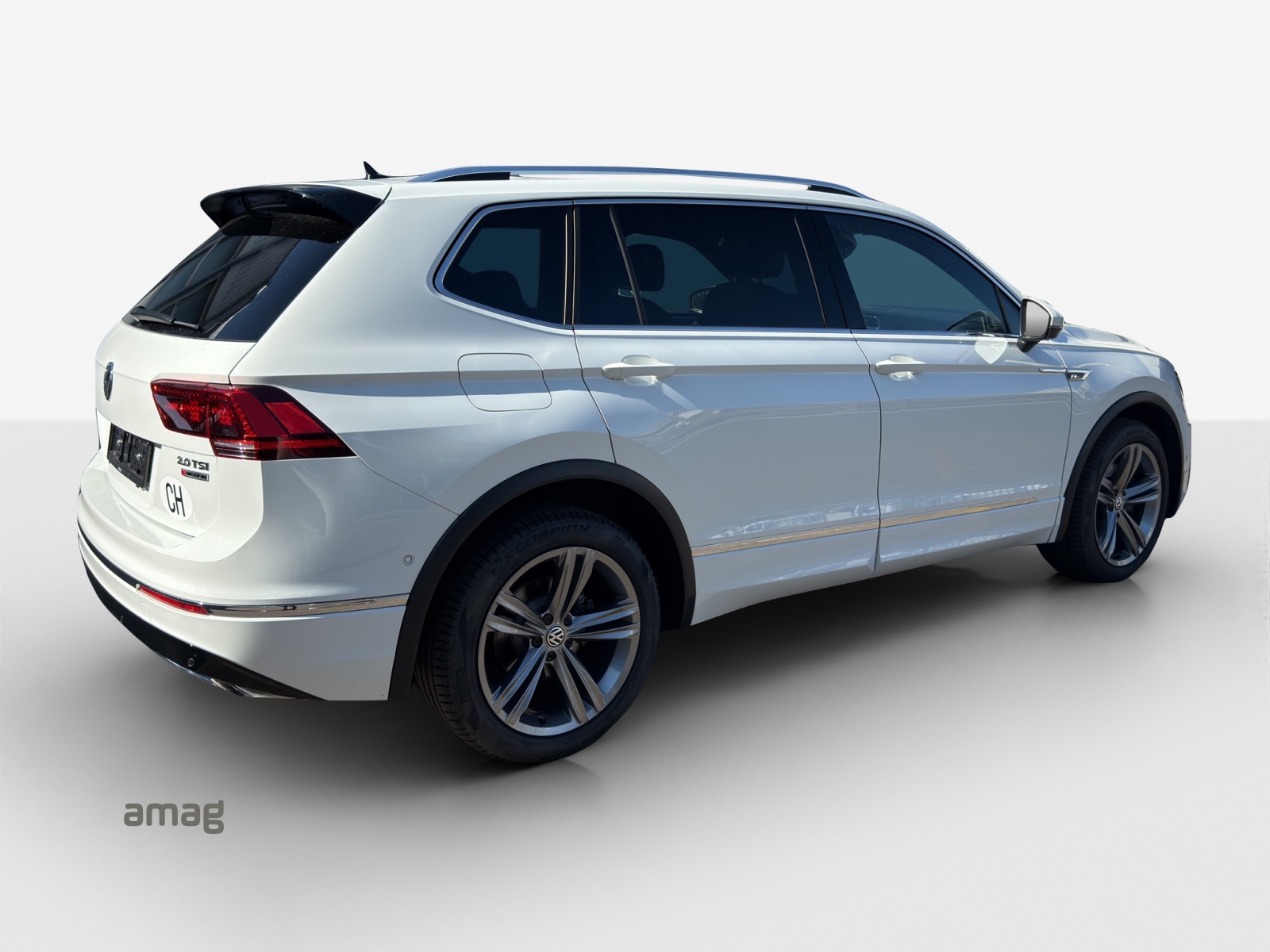 VW Tiguan Allspace 2.0TSI Highline 4Motion DSG-image-4