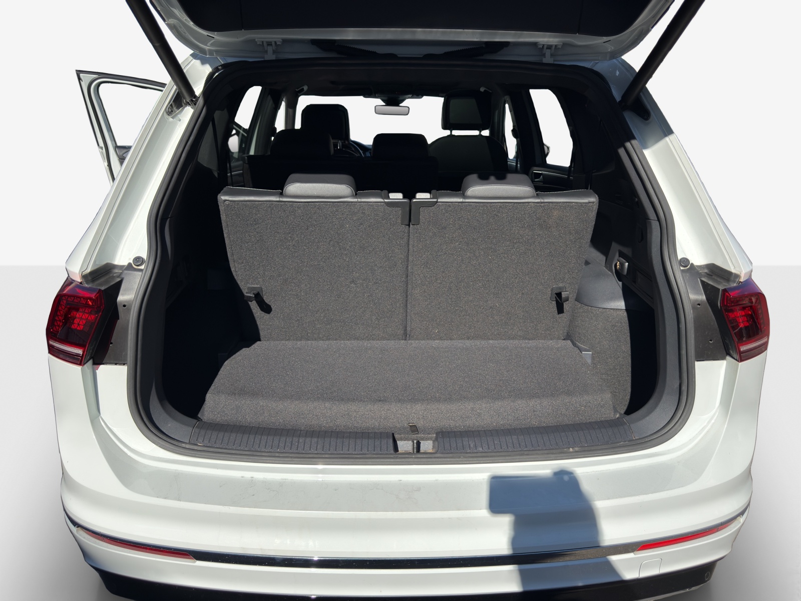 VW Tiguan Allspace 2.0TSI Highline 4Motion DSG-image-12