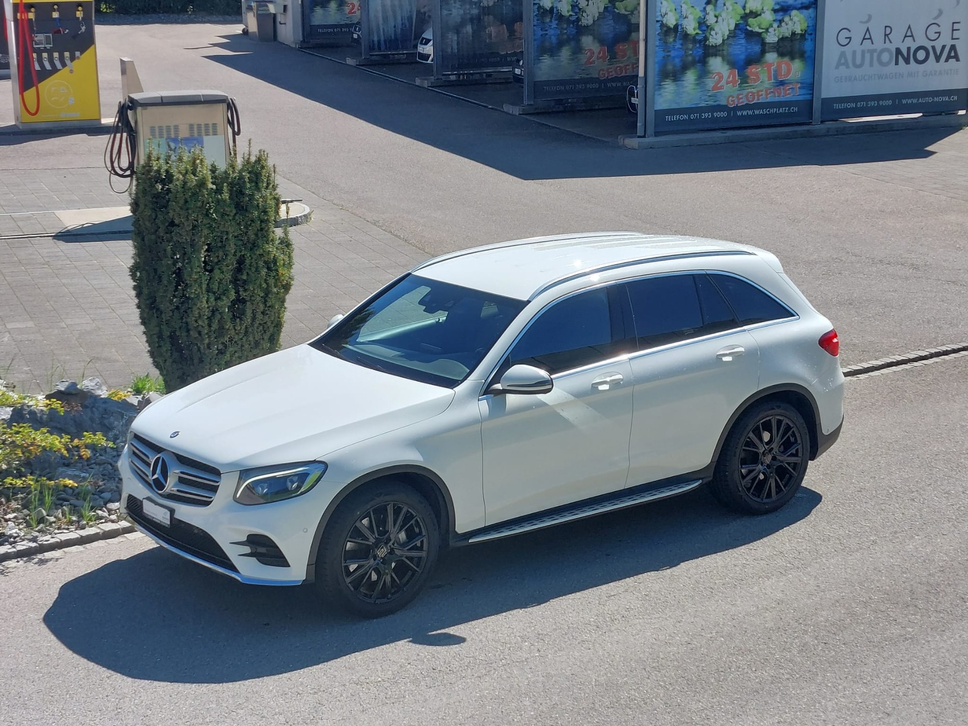 MERCEDES-BENZ GLC 250 d AMG Line 4Matic 9G-Tronic-image-0